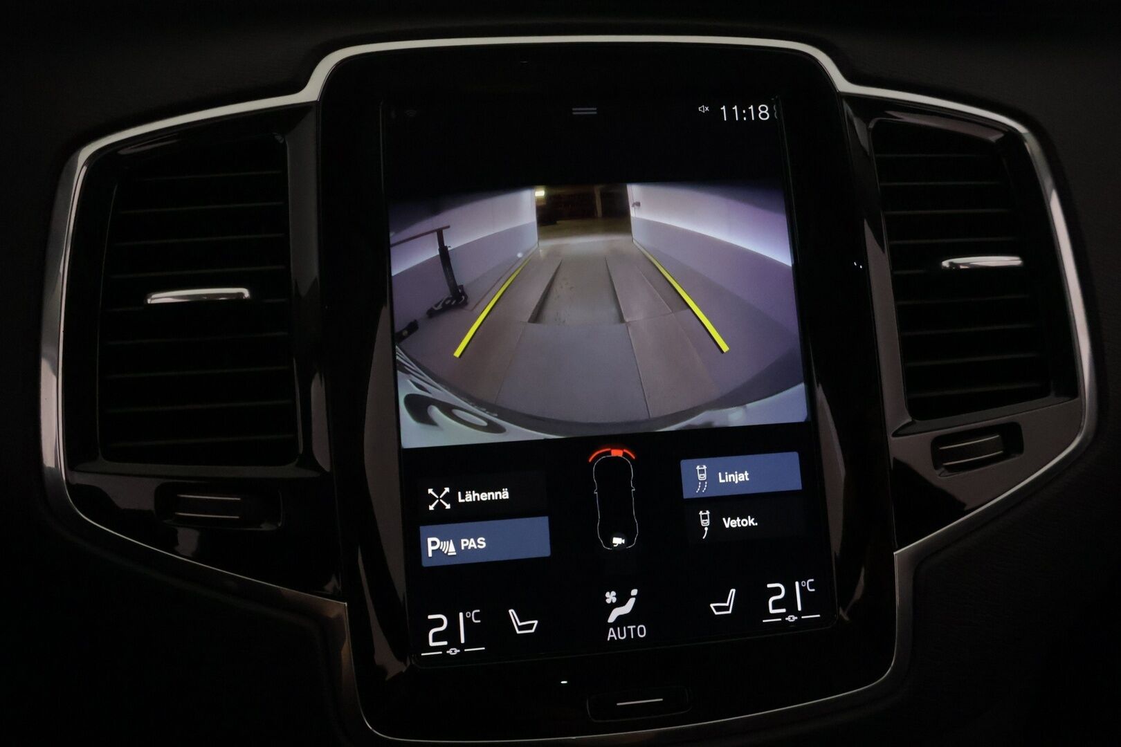Volvo XC90 2019 D5 AWD Momentum aut - * 7P | Webasto | ACC | Full-LED | P.Kamera | Keyless | Taittuva koukku | Navi | 2x Alut *