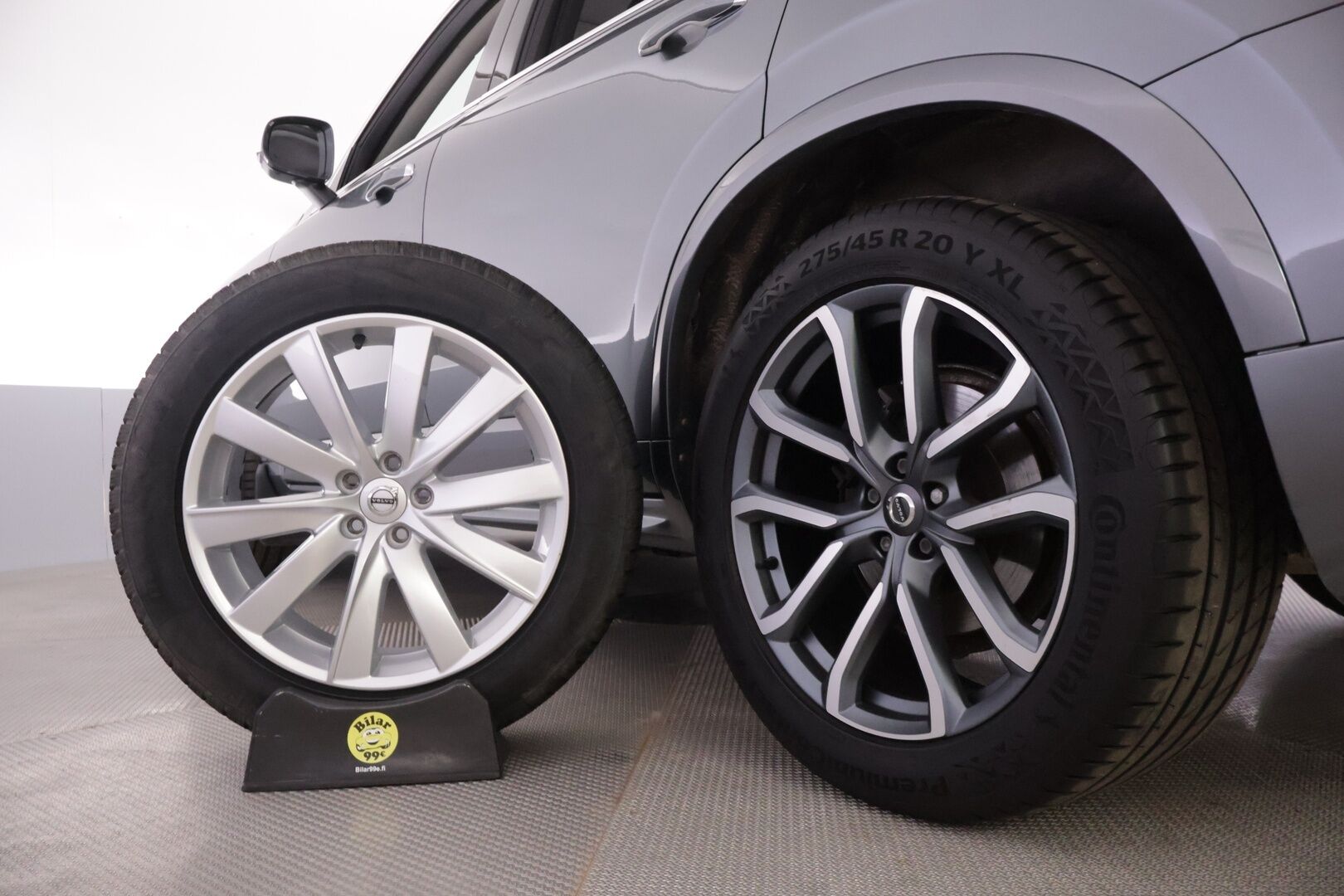 Volvo XC90 2019 D5 AWD Momentum aut - * 7P | Webasto | ACC | Full-LED | P.Kamera | Keyless | Taittuva koukku | Navi | 2x Alut *