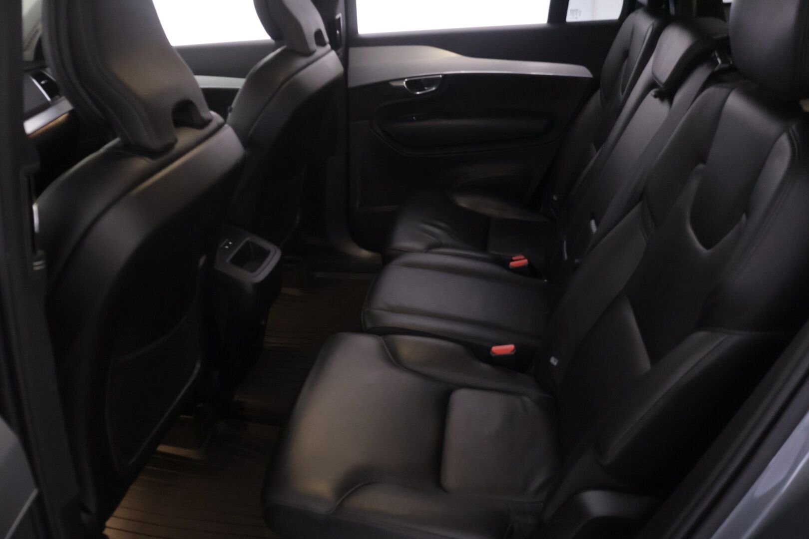 Volvo XC90 2019 D5 AWD Momentum aut - * 7P | Webasto | ACC | Full-LED | P.Kamera | Keyless | Taittuva koukku | Navi | 2x Alut *