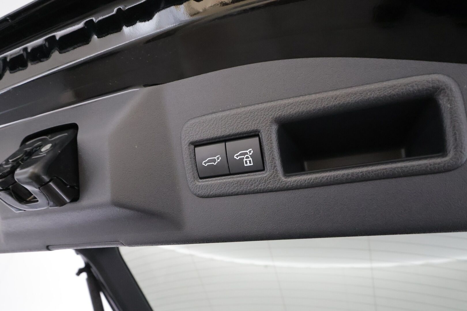 Subaru Solterra 2023 AWD 71,4kWh Touring - Lämpopumppu | ACC | Nahkasisusta | Harman&Kardon | 360-Kamera | Muistipenkki | Navi | Lämpölasi | SUPERVARUSTEET!