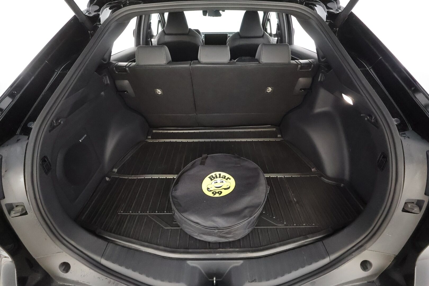 Subaru Solterra 2023 AWD 71,4kWh Touring - Lämpopumppu | ACC | Nahkasisusta | Harman&Kardon | 360-Kamera | Muistipenkki | Navi | Lämpölasi | SUPERVARUSTEET!