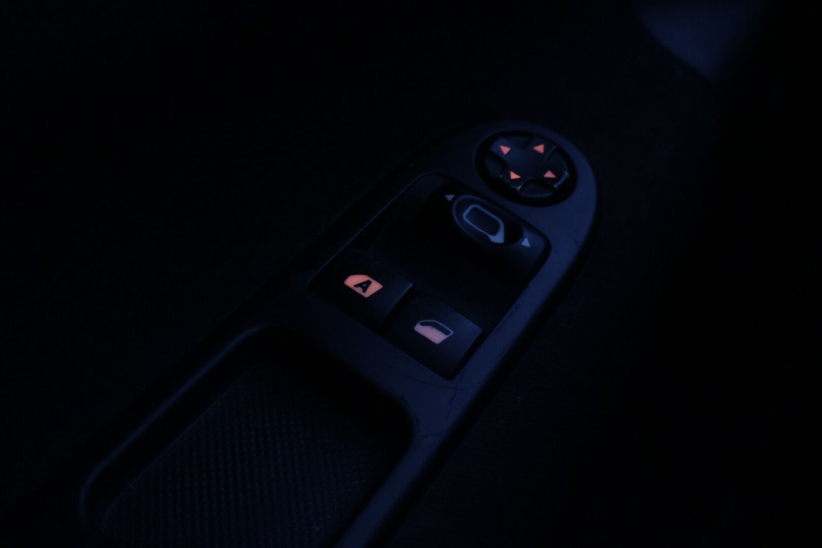 Peugeot 207 2011 VTi 95 Millesim Pack 5-ov. - YritysOutlet - Myydään vain yrityksille - – Tämä auto myydään YritysOutlet -valikoimasta vain yritykselle