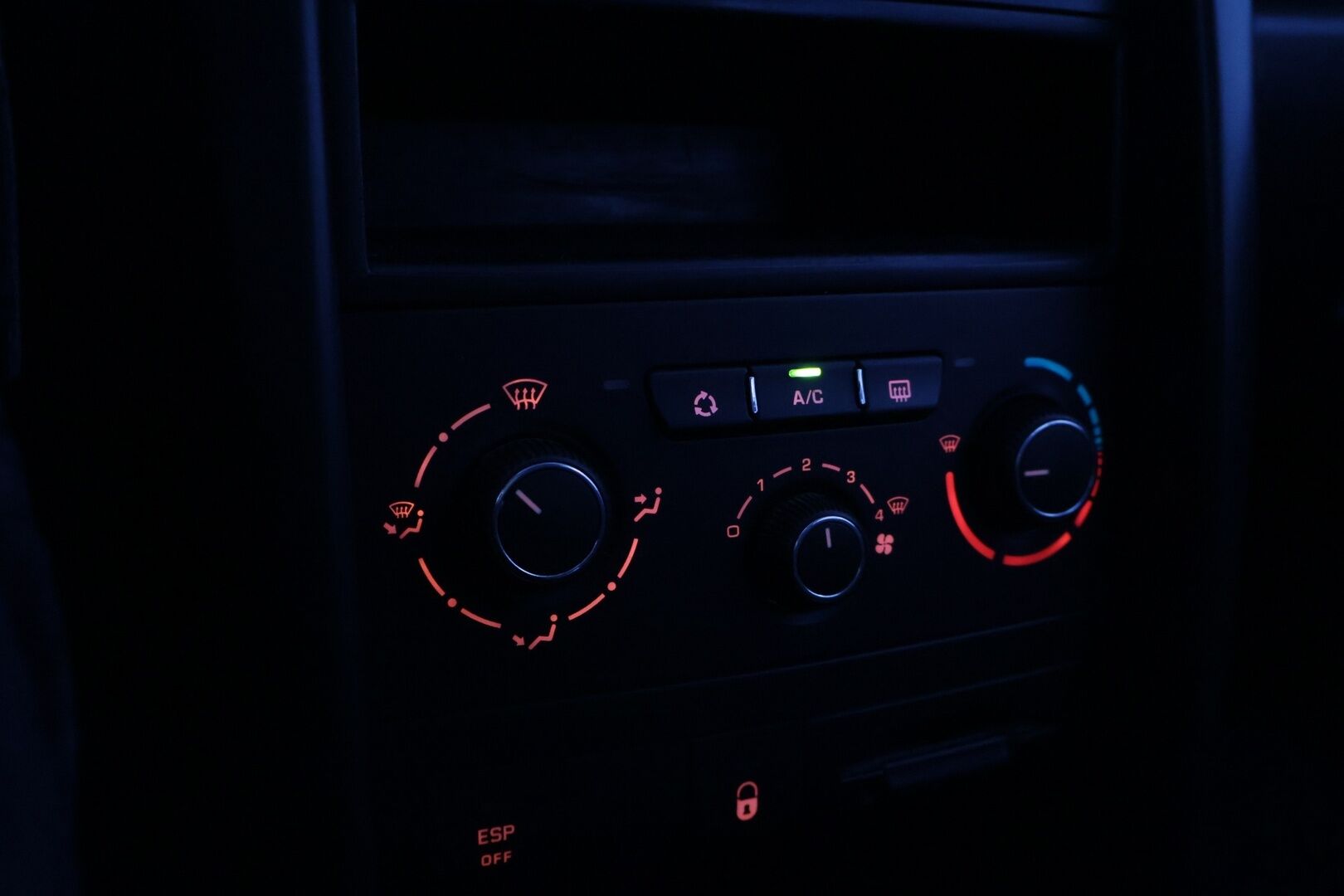 Peugeot 207 2011 VTi 95 Millesim Pack 5-ov. - YritysOutlet - Myydään vain yrityksille - – Tämä auto myydään YritysOutlet -valikoimasta vain yritykselle