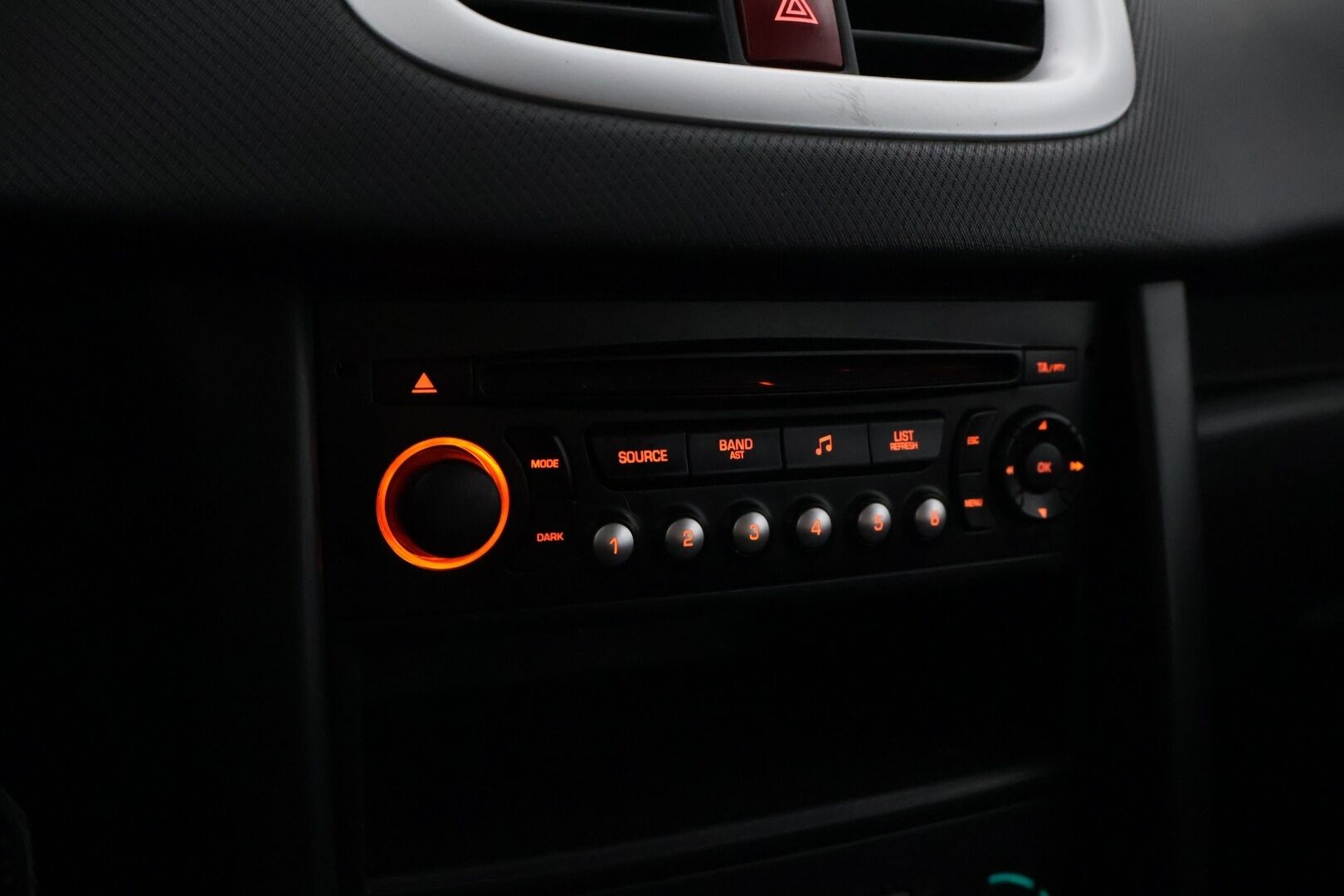 Peugeot 207 2011 VTi 95 Millesim Pack 5-ov. - YritysOutlet - Myydään vain yrityksille - – Tämä auto myydään YritysOutlet -valikoimasta vain yritykselle