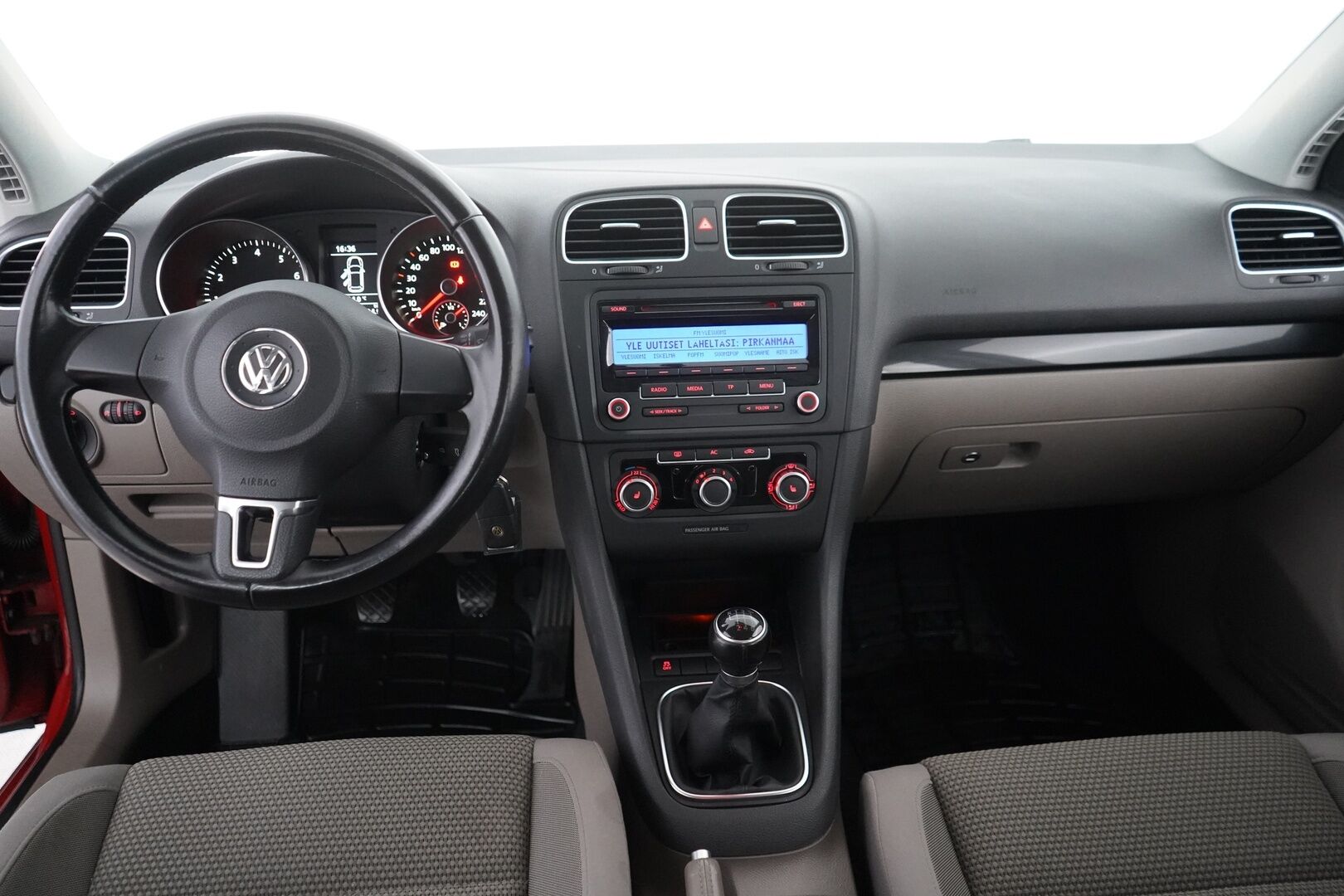 Volkswagen Golf 2010 Comfortline 1,4 TSI 90 kW 4-ovinen - Myydään huutokaupat.com sivustolla!