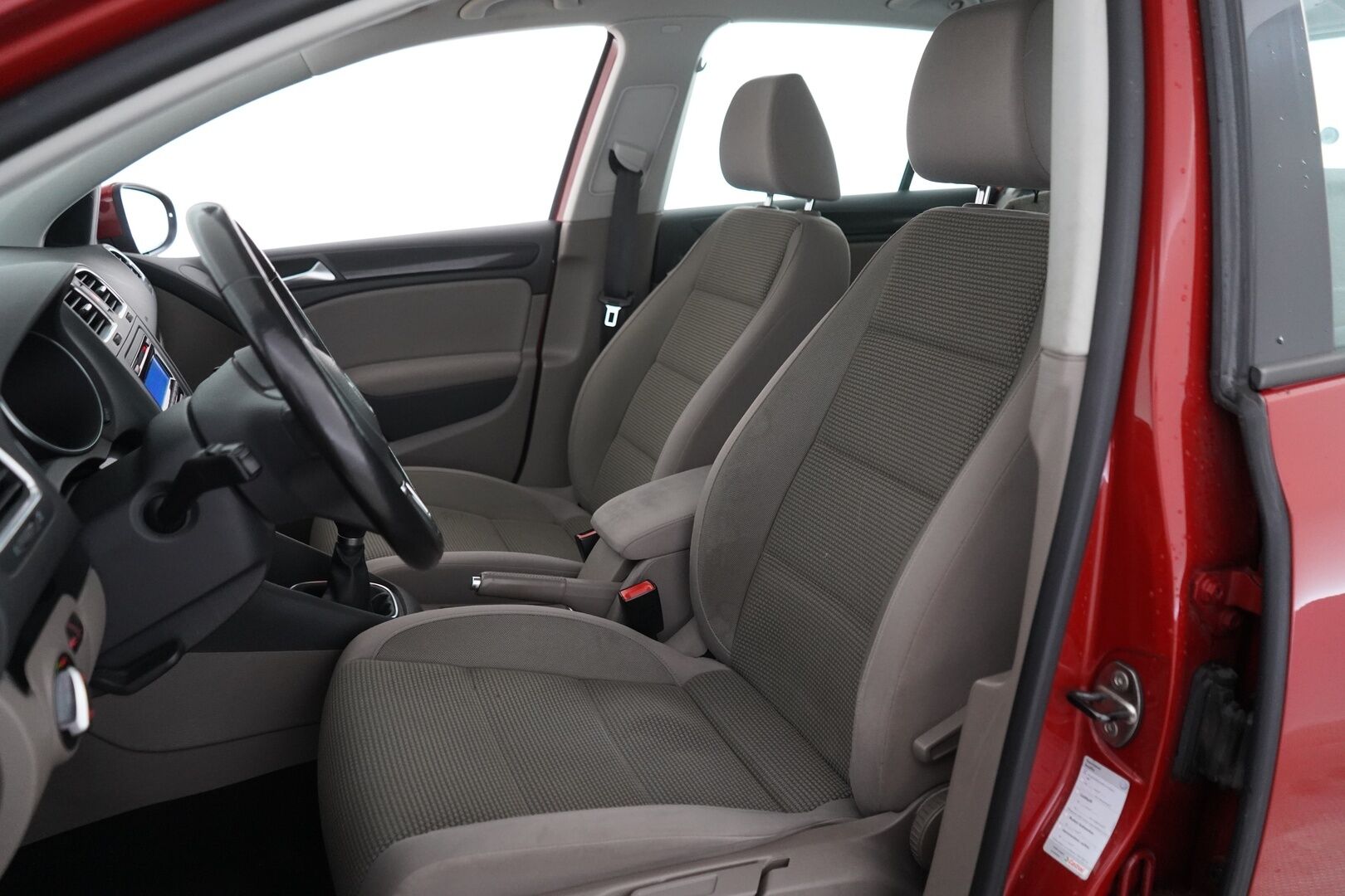 Volkswagen Golf 2010 Comfortline 1,4 TSI 90 kW 4-ovinen - Myydään huutokaupat.com sivustolla!