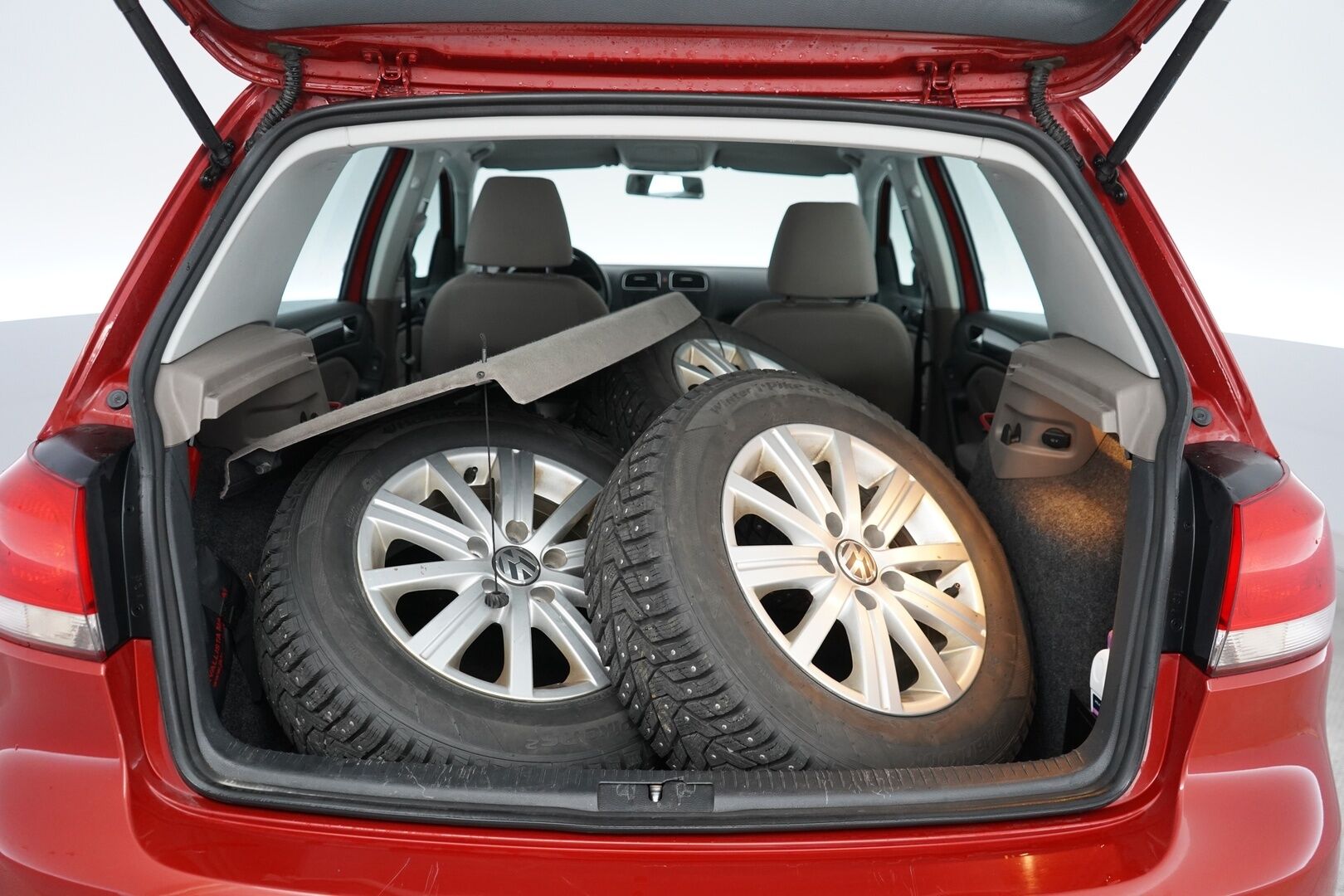 Volkswagen Golf 2010 Comfortline 1,4 TSI 90 kW 4-ovinen - Myydään huutokaupat.com sivustolla!
