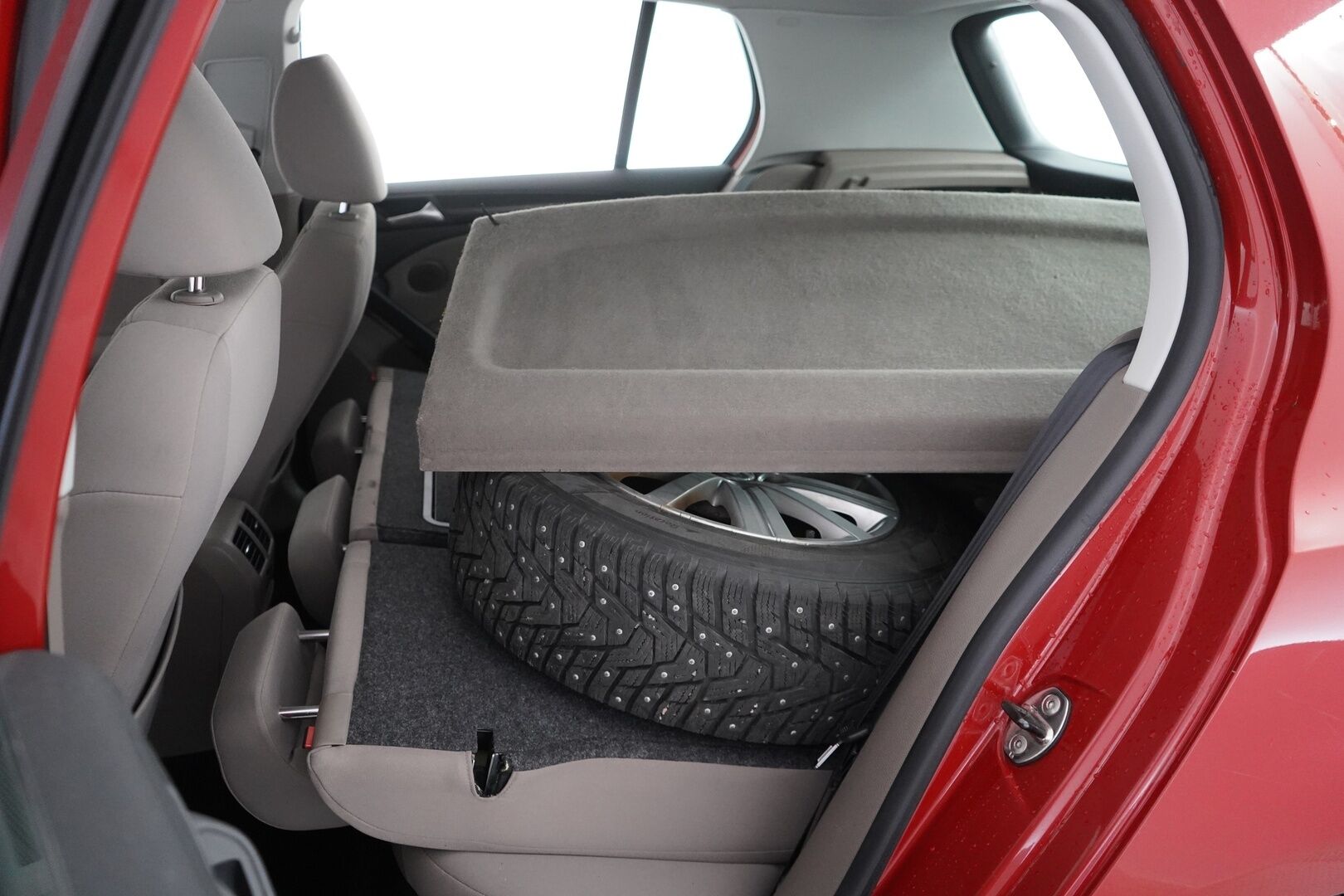Volkswagen Golf 2010 Comfortline 1,4 TSI 90 kW 4-ovinen - Myydään huutokaupat.com sivustolla!
