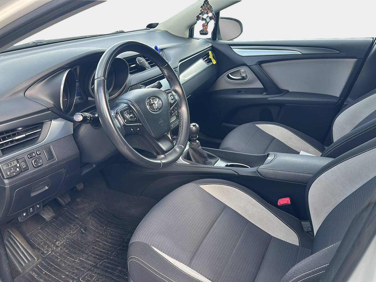 Toyota Avensis 2,0 D-4D Active Sedan 2016, photo 3/3