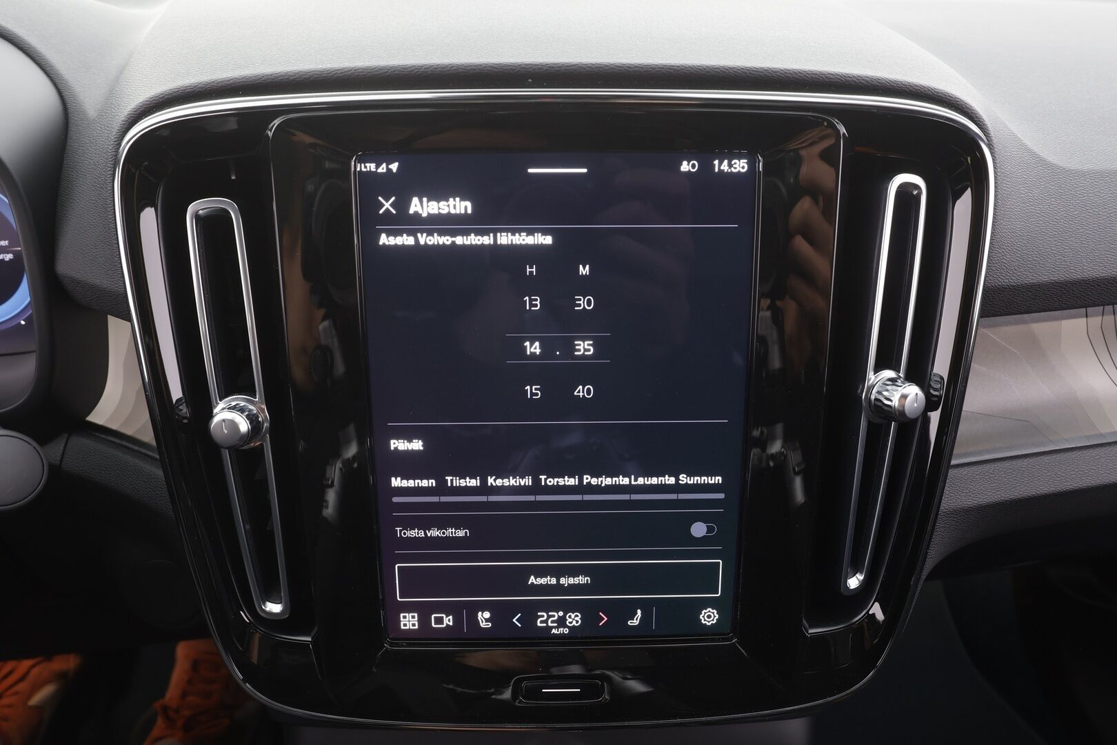 Volvo C40 2023 Recharge Twin Ultimate - | H&K | ILP | ACC | Lasikatto | LED | 360 | Sporttipenkki Muistilla | Kaistavahti | Navi | Keyless | Merkkihuollot |