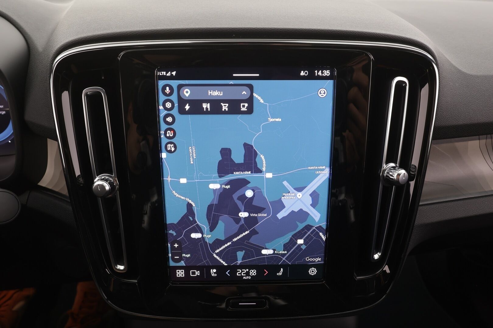 Volvo C40 2023 Recharge Twin Ultimate - | H&K | ILP | ACC | Lasikatto | LED | 360 | Sporttipenkki Muistilla | Kaistavahti | Navi | Keyless | Merkkihuollot |