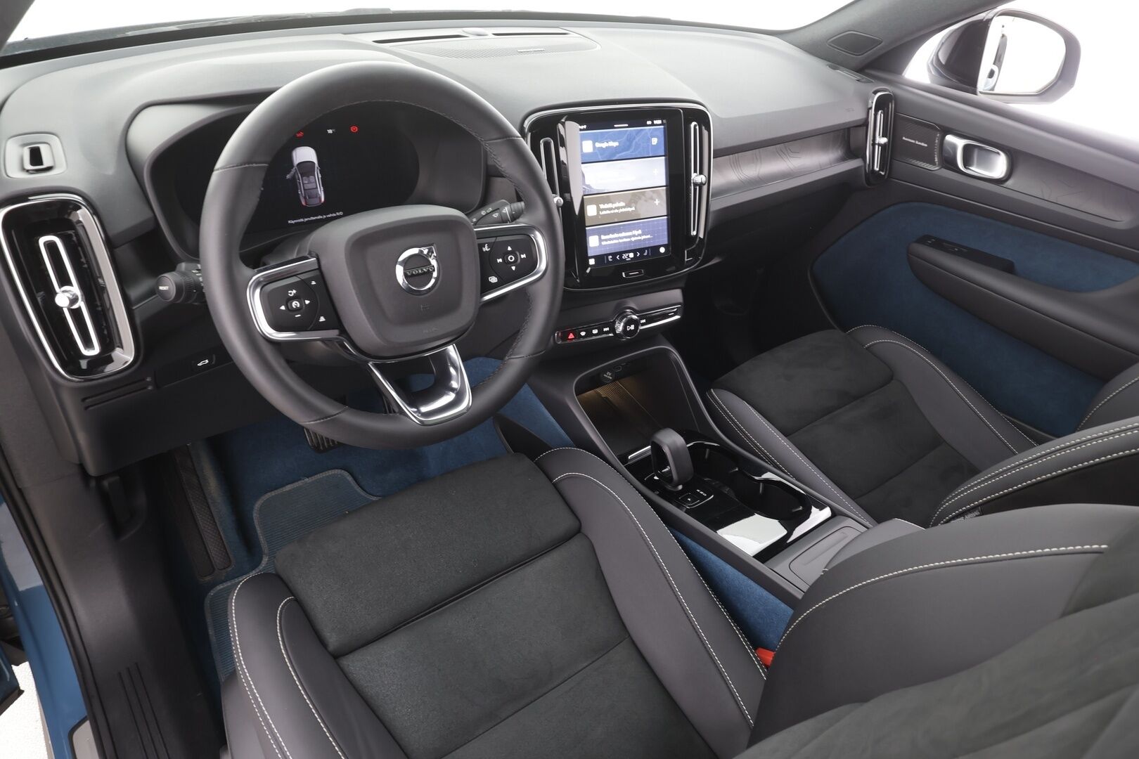 Volvo C40 2023 Recharge Twin Ultimate - | H&K | ILP | ACC | Lasikatto | LED | 360 | Sporttipenkki Muistilla | Kaistavahti | Navi | Keyless | Merkkihuollot |