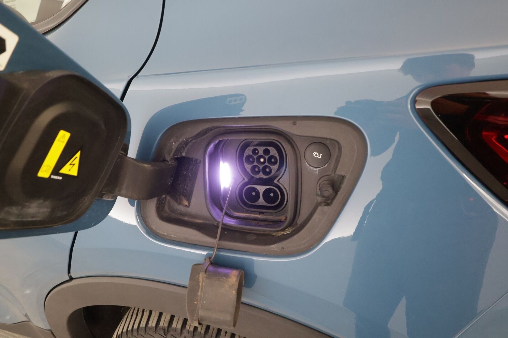 Volvo C40 2023 Recharge Twin Ultimate - | H&K | ILP | ACC | Lasikatto | LED | 360 | Sporttipenkki Muistilla | Kaistavahti | Navi | Keyless | Merkkihuollot |