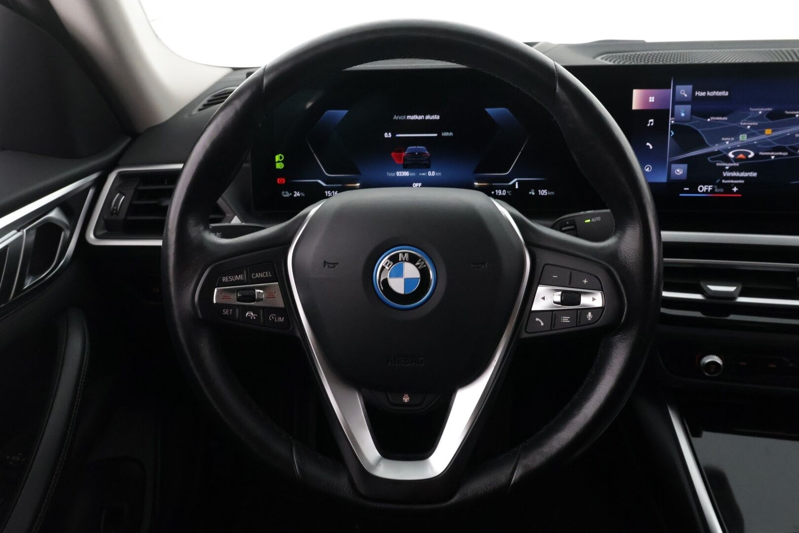 BMW I4 2022 eDrive40 Gran Coupé - | ACC | Koukku | HUD | Laser-LED | Sporttipenkit | P.Kamera | Akuston esilämmitys | Sähköluukku | Navi | Ratinlämmitin | Kahdet renkaat aluvanteilla | Hyvät varusteet |