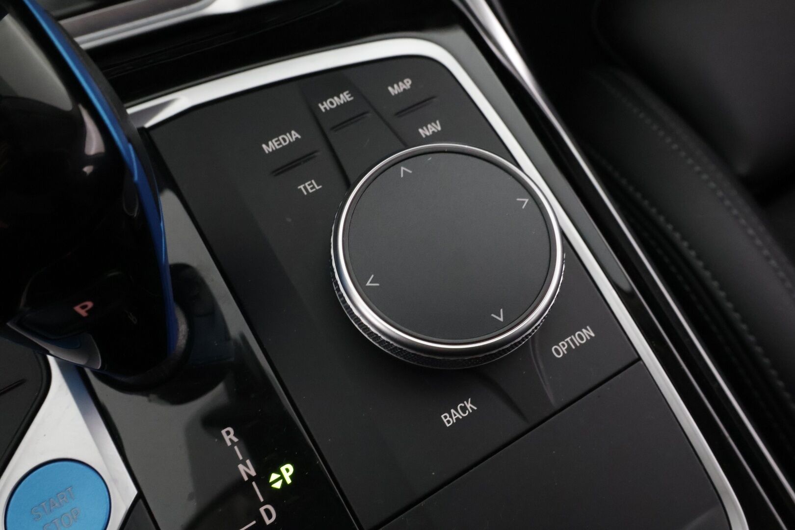 BMW I4 2022 eDrive40 Gran Coupé - | ACC | Koukku | HUD | Laser-LED | Sporttipenkit | P.Kamera | Akuston esilämmitys | Sähköluukku | Navi | Ratinlämmitin | Kahdet renkaat aluvanteilla | Hyvät varusteet |
