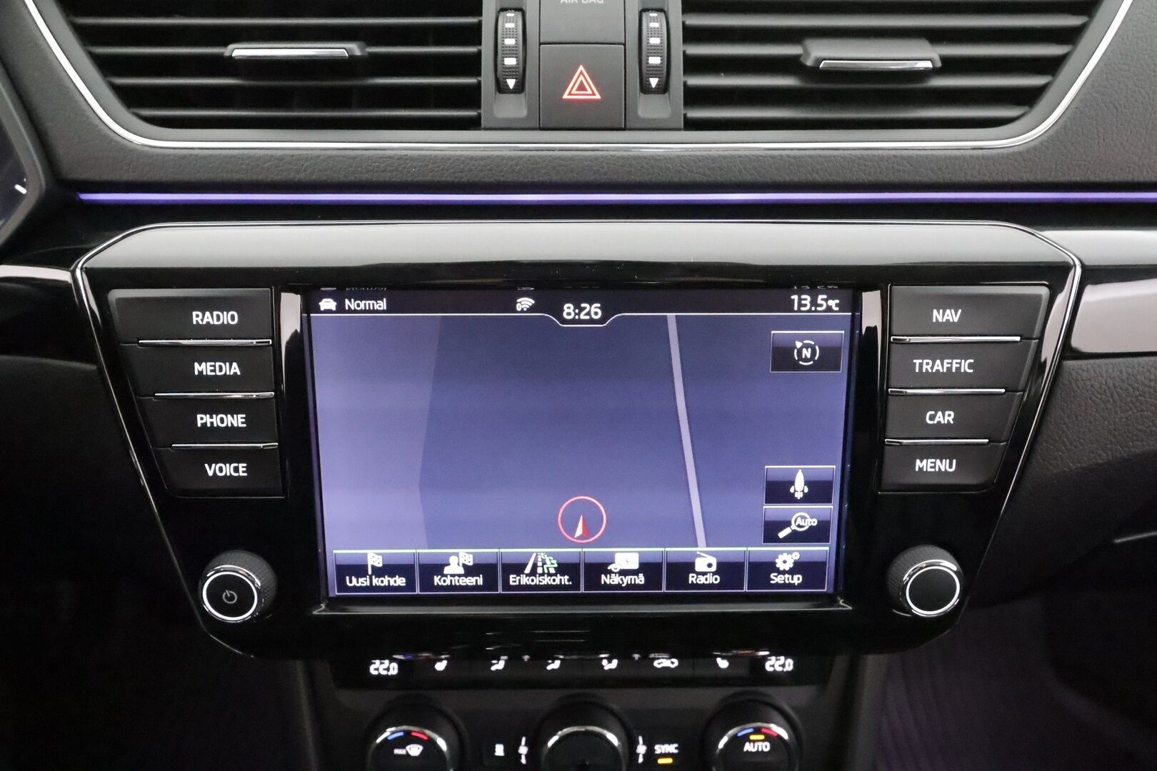 SKODA SUPERB 2017 2,0 TDI 190 L&K DSG - ACC | Webasto | Koukku | P.kamera | Muistipenkki | Keyless | Apple&Android