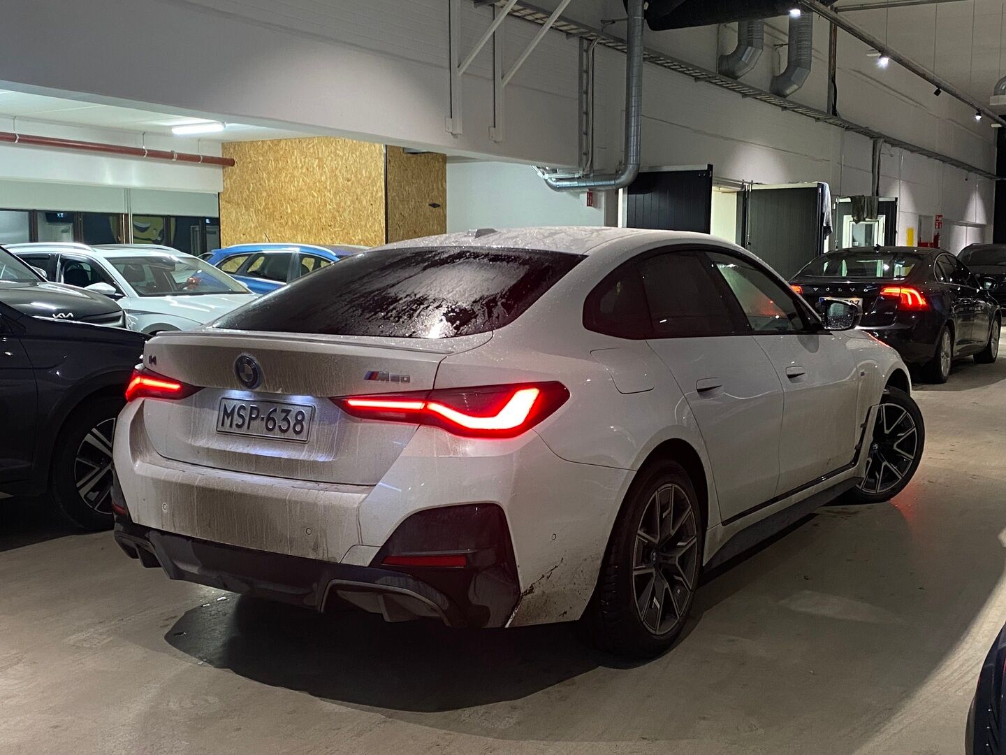 BMW i4 M50 2023 i4 M50 Fully Charged - | ACC | HUD | Koukku | Laser | Harman/Kardon | Nahkapenkit | 360-Kamera | 2x Renkaat ja vanteet | Lämpöpumppu | Akuston esilämmitys | - KORKO VAIN 3,99 %
