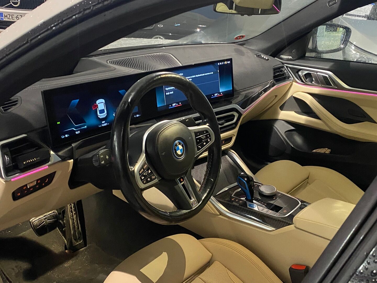 BMW i4 M50 2023 i4 M50 Fully Charged - | ACC | HUD | Koukku | Laser | Harman/Kardon | Nahkapenkit | 360-Kamera | 2x Renkaat ja vanteet | Lämpöpumppu | Akuston esilämmitys | - KORKO VAIN 3,99 %