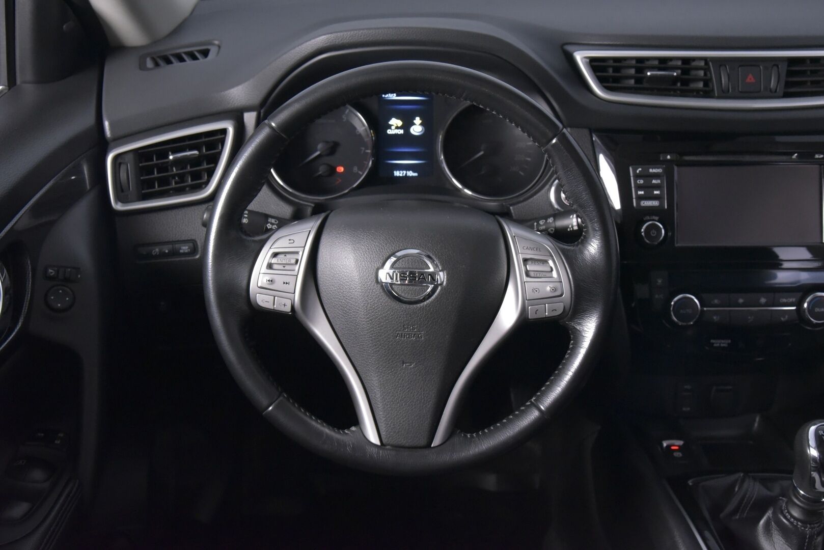 Nissan X-Trail 2016 DIG-T 163 Tekna 2WD 6 MT E6 - Nahkasisusta / 360-Kamera / BLIS / LED / Navi / HUIPPUVARUSTEET!