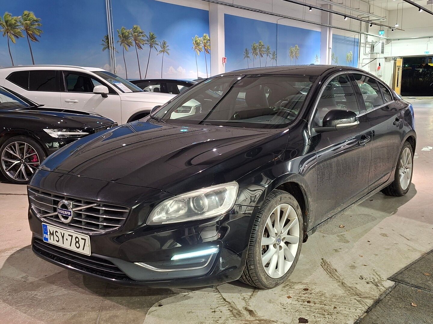 Volvo S60 2016 D4 AWD Business aut - | Vakkari | Webasto | Koukku | Lämpöratti | läm. Tuulilasi | - KORKO VAIN 3,99 %