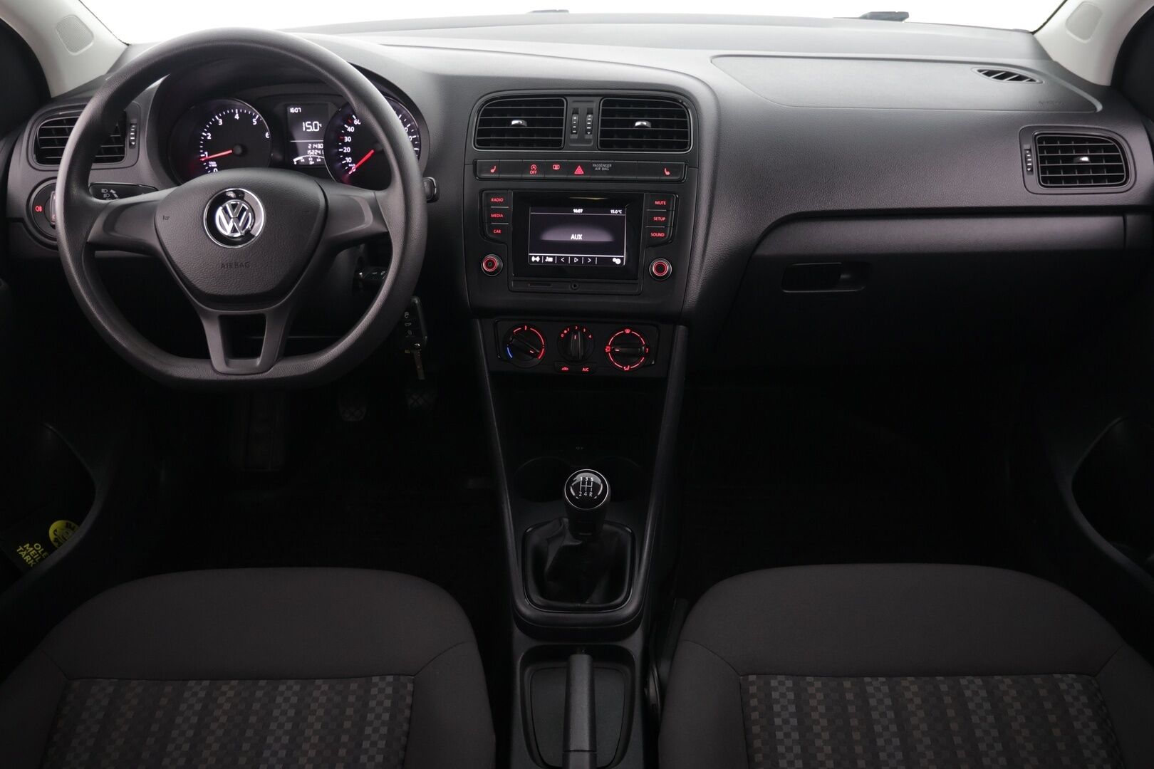 Volkswagen Polo 2016 Trendline 1,0 55 kW (75 hv) / Suomi-auto / Lohkolämmitin sisäpuhaltimella / Ilmastointi / Huoltokirja / 2x vanteet - Hyvin pidetty / Juuri katsastettu / Huippurenkaat!