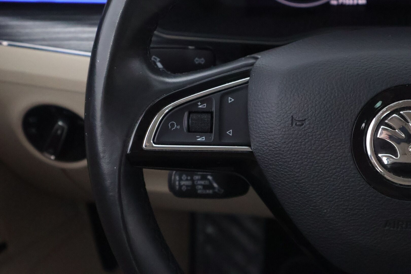 Skoda Superb 2020 1,5 TSI ACT Style DSG Autom. - Webasto / Adapt.Vakkari / Canton Premium Sound / Peruutuskamera / Digimittari / Sähköluukku / Supervarusteet!