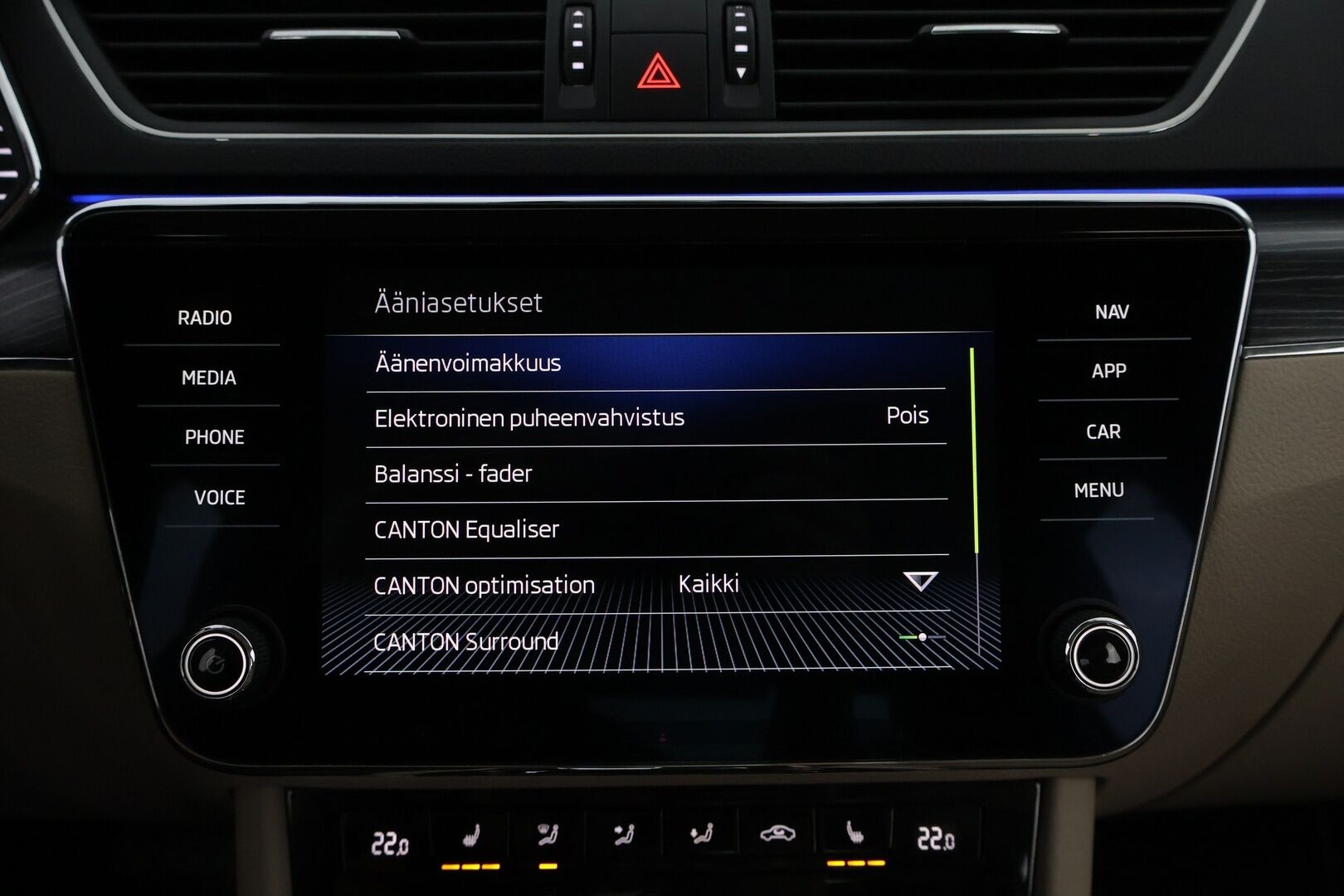 Skoda Superb 2020 1,5 TSI ACT Style DSG Autom. - Webasto / Adapt.Vakkari / Canton Premium Sound / Peruutuskamera / Digimittari / Sähköluukku / Supervarusteet!