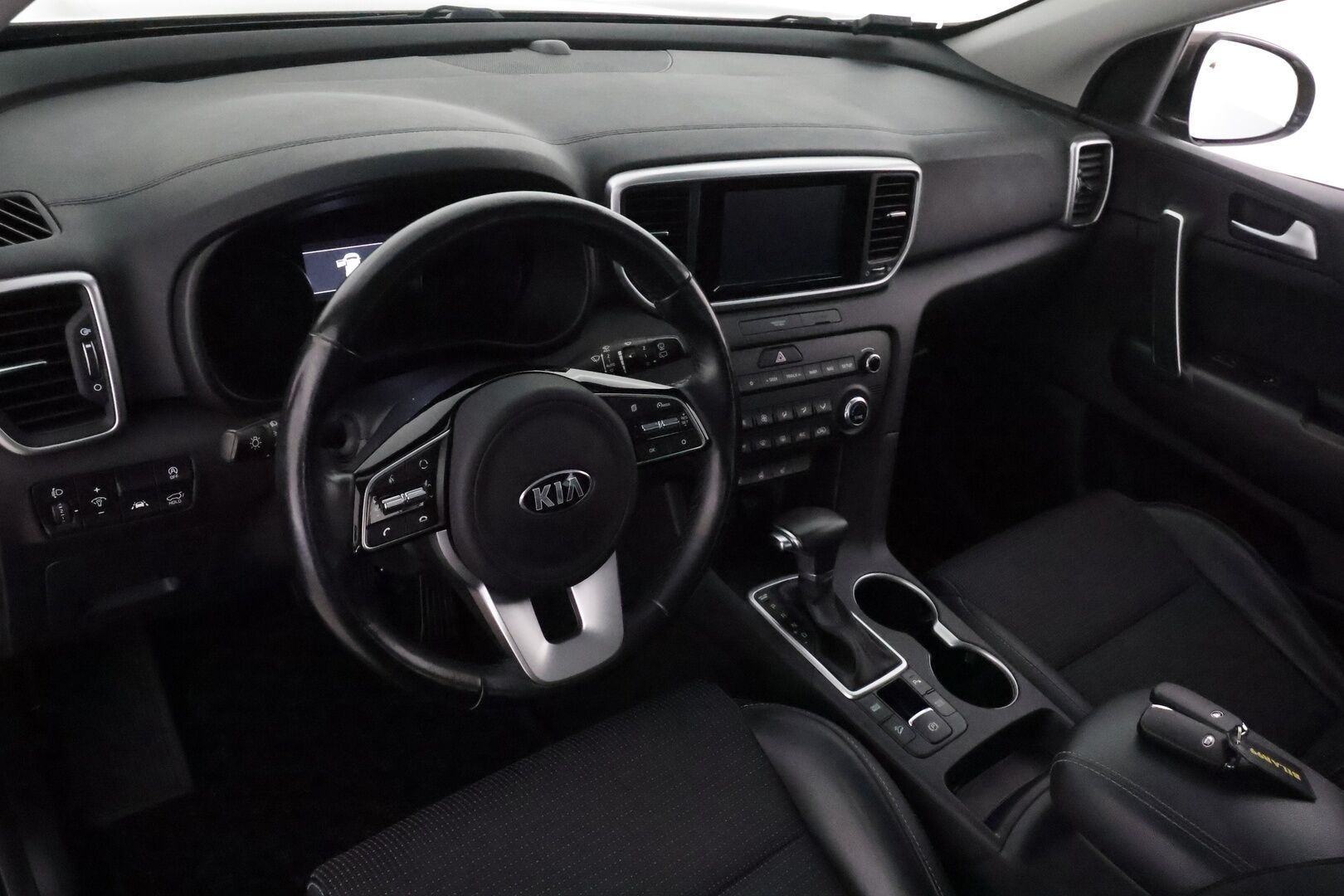 Kia Sportage 2020 1,6 T-GDI ISG Urban EX DCT A/T EcoDynamics **Vakkari / P.kamera / Lohkolämmitin / Koukku / LED / Navi / Puolinahat**
