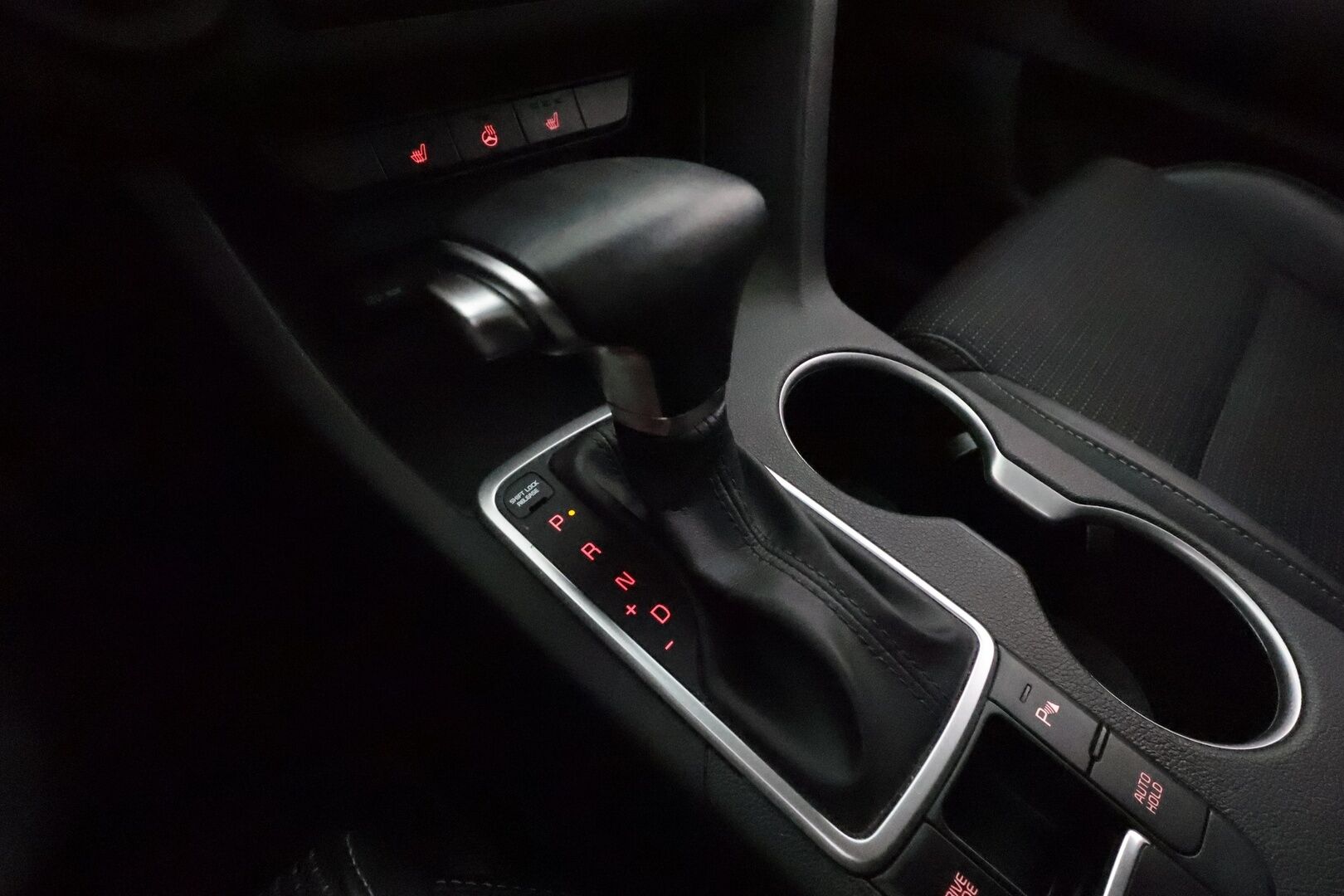 Kia Sportage 2020 1,6 T-GDI ISG Urban EX DCT A/T EcoDynamics **Vakkari / P.kamera / Lohkolämmitin / Koukku / LED / Navi / Puolinahat**