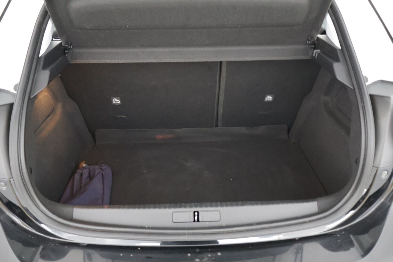 Opel Corsa 2020 5-ov Launch Edition 100 Turbo A ** Vakkari / Koukku / Bluetooth / BLIS / Navi