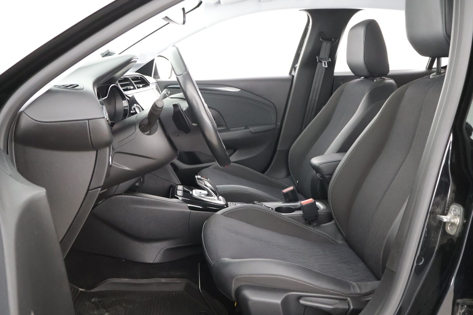 Opel Corsa 2020 5-ov Launch Edition 100 Turbo A ** Vakkari / Koukku / Bluetooth / BLIS / Navi