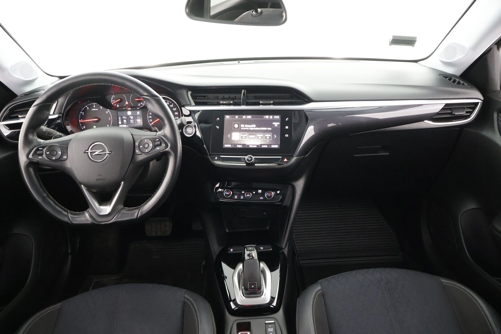 Opel Corsa 2020 5-ov Launch Edition 100 Turbo A ** Vakkari / Koukku / Bluetooth / BLIS / Navi