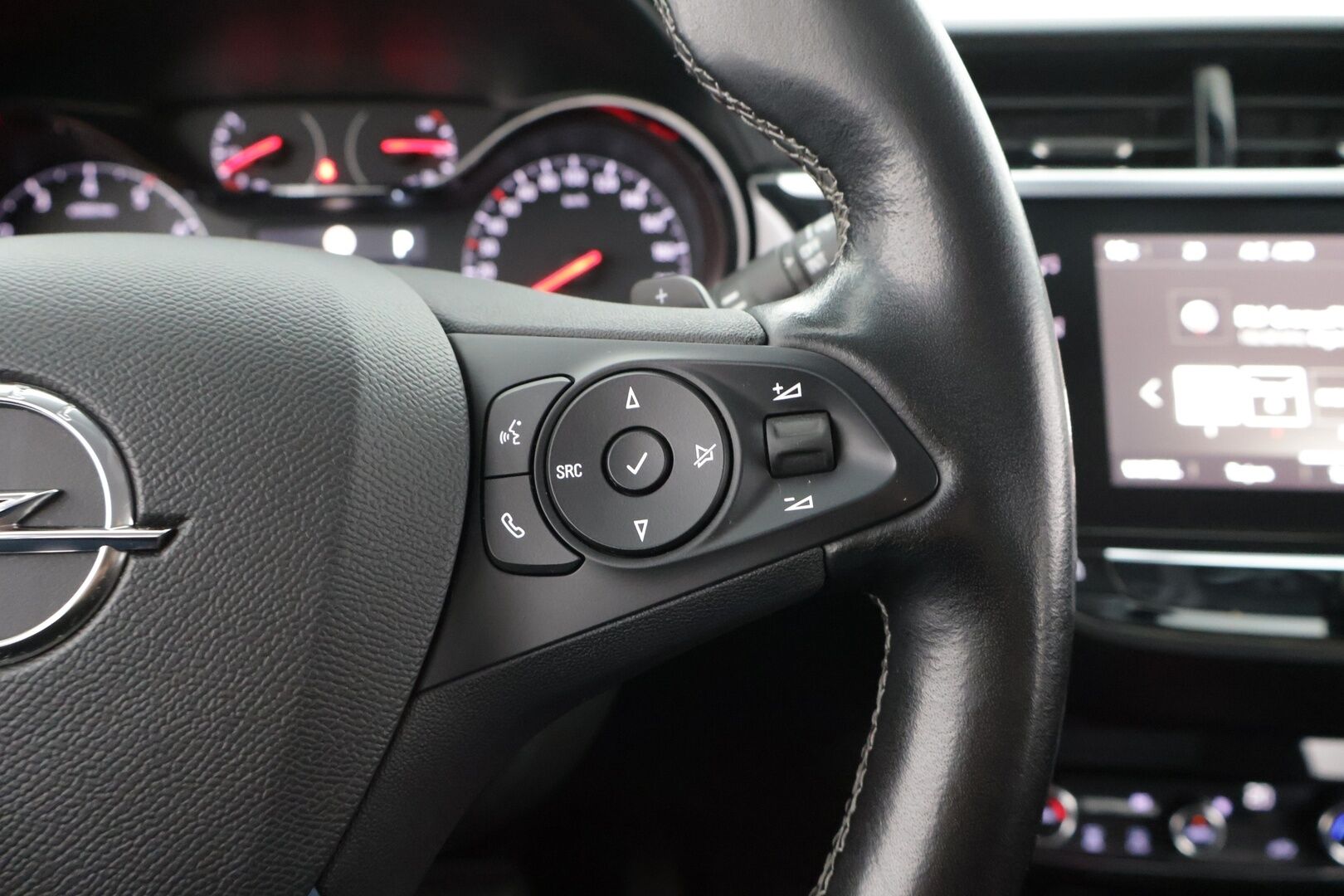 Opel Corsa 2020 5-ov Launch Edition 100 Turbo A ** Vakkari / Koukku / Bluetooth / BLIS / Navi