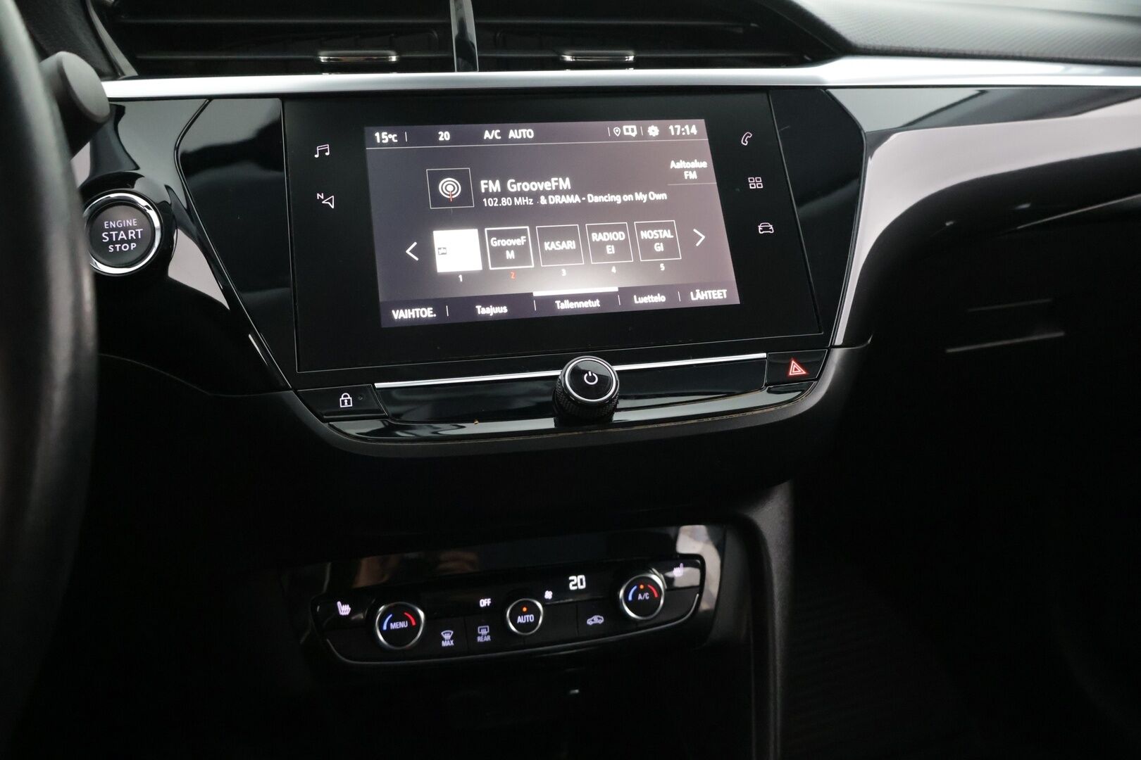 Opel Corsa 2020 5-ov Launch Edition 100 Turbo A ** Vakkari / Koukku / Bluetooth / BLIS / Navi