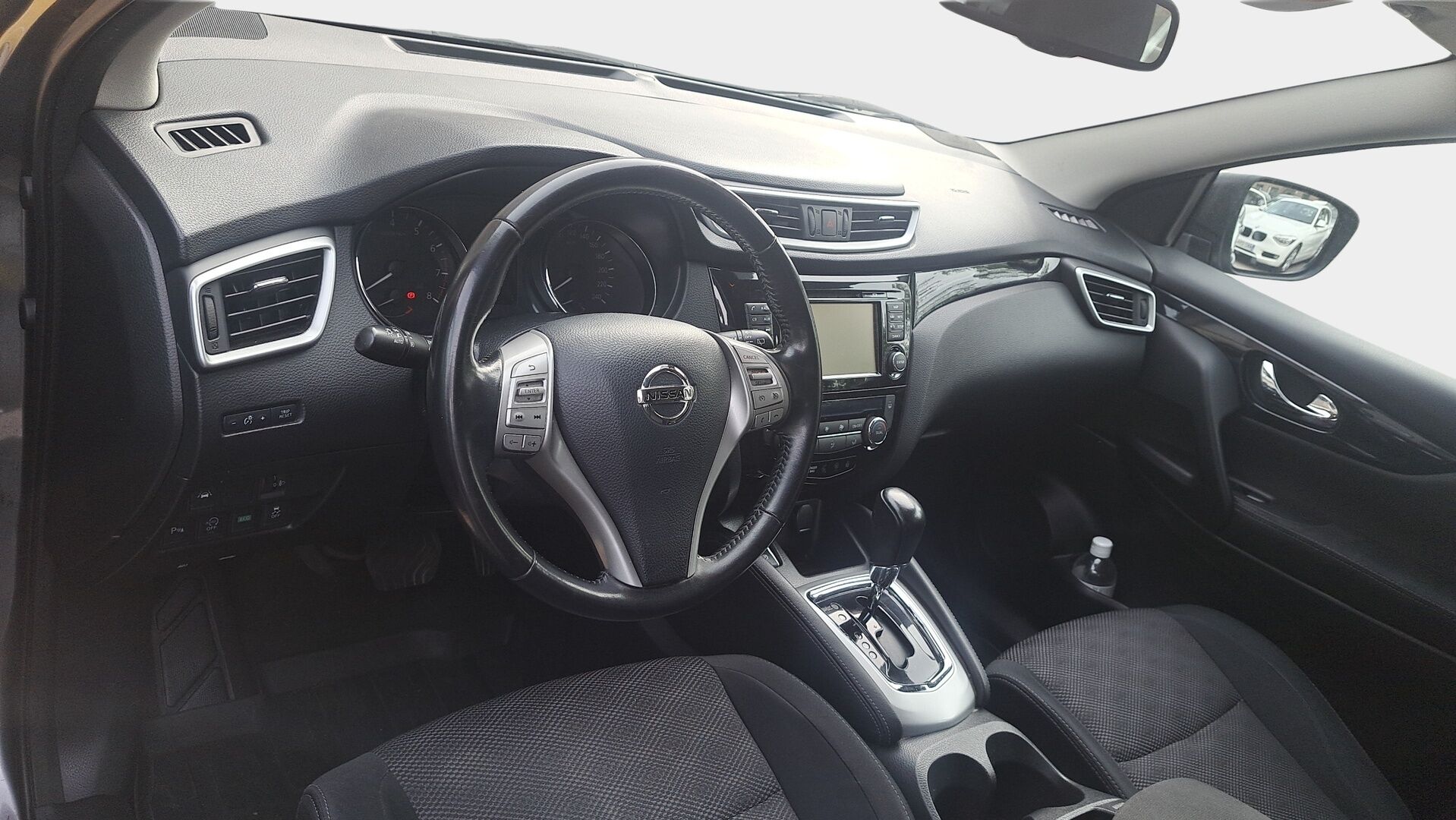 Nissan Qashqai 2016 DIG-T 115 Acenta 2WD Xtronic E6 Safety Pack Connect - Vakkari / Koukku / P-kamera / tutkat