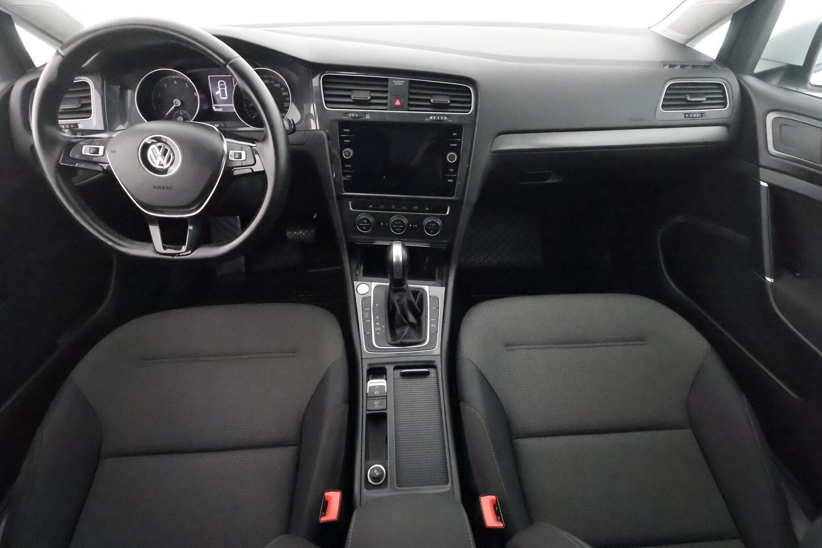Volkswagen Golf 2020 Comfortline Limited 1,5 TSI EVO 110 kW (150 hv) DSG-automaatti - 1. Om suomi-auto / Webasto / Adapt. Vakkari / P. kamera / LED-valot / KeylessGO / 2x Renkaat / 