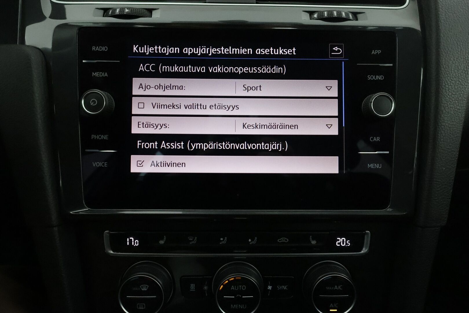 Volkswagen Golf 2020 Comfortline Limited 1,5 TSI EVO 110 kW (150 hv) DSG-automaatti - 1. Om suomi-auto / Webasto / Adapt. Vakkari / P. kamera / LED-valot / KeylessGO / 2x Renkaat / 