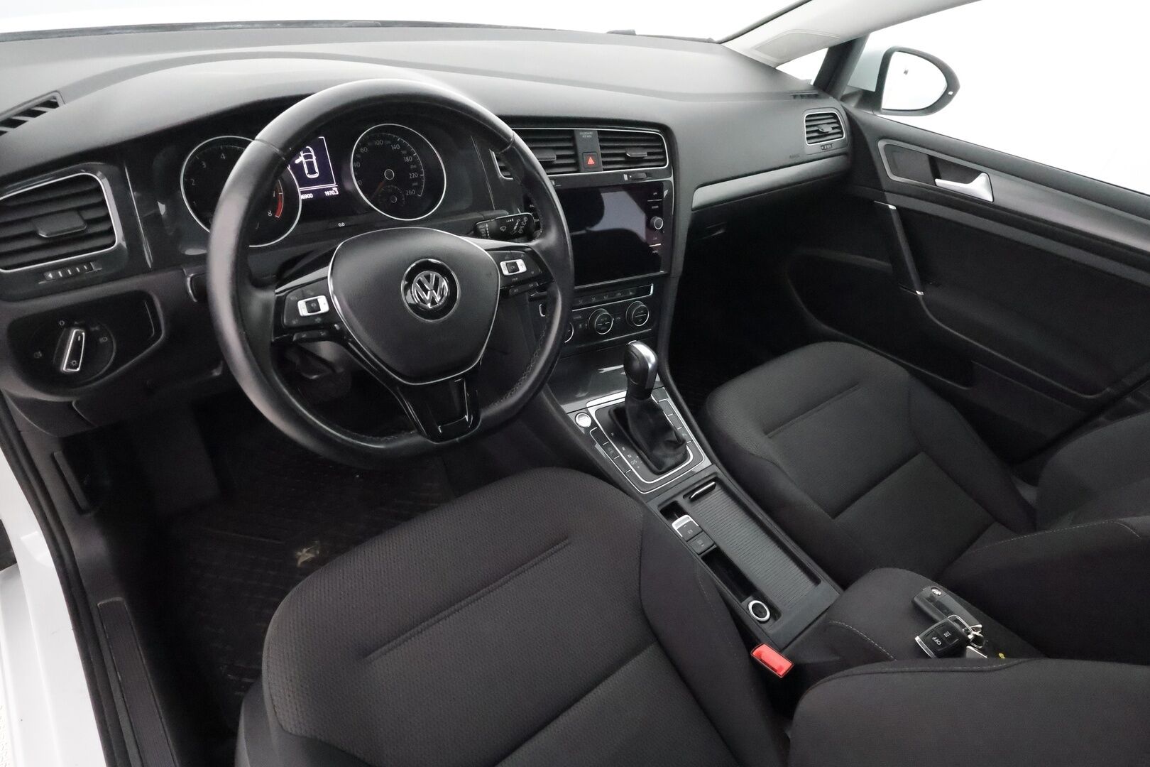 Volkswagen Golf 2020 Comfortline Limited 1,5 TSI EVO 110 kW (150 hv) DSG-automaatti - 1.Om Suomi-auto / Webasto / Adapt. Vakkari / P. kamera / LED-valot / KeylessGo / 2x Renkaat /