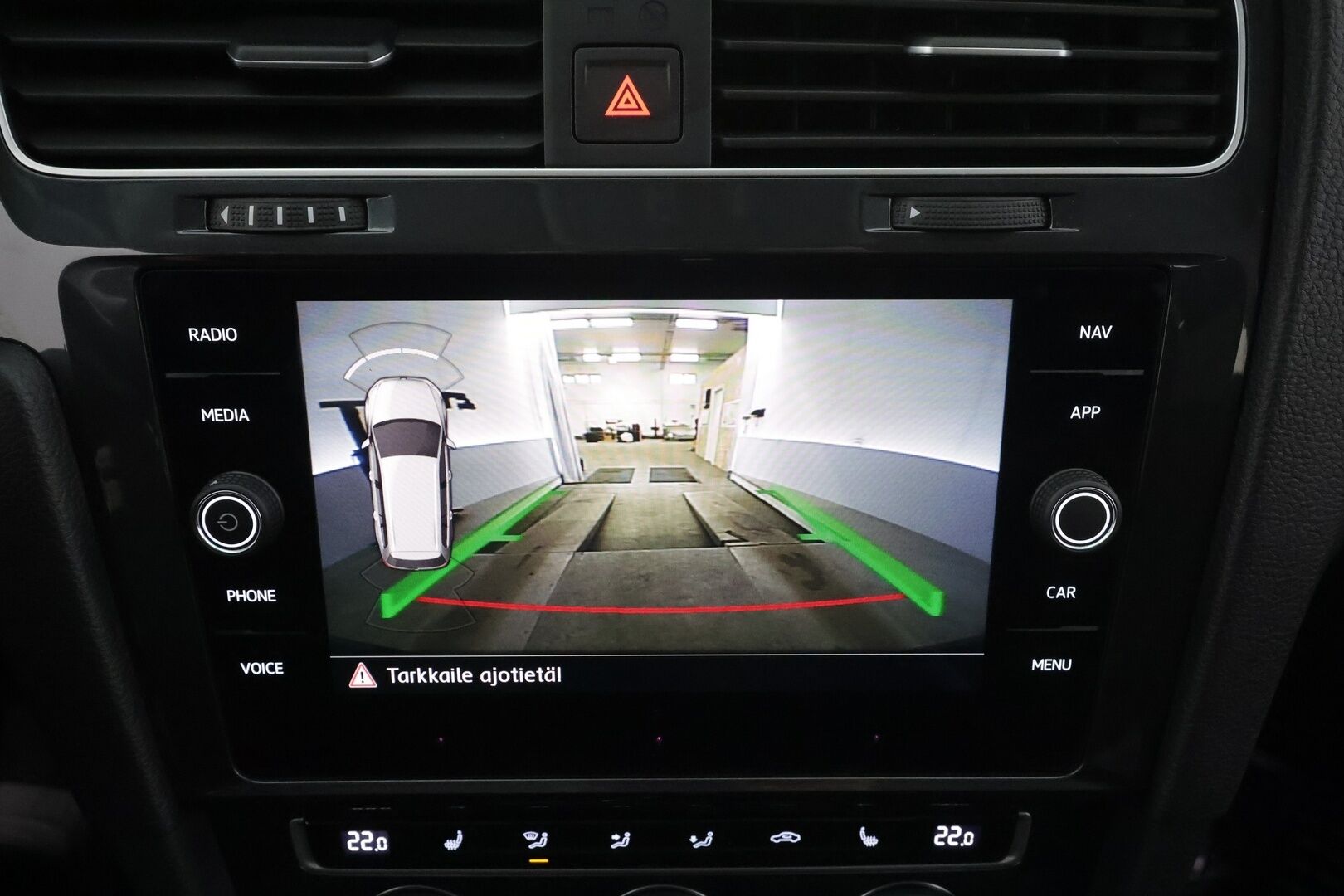 Volkswagen Golf 2020 Variant Alltrack 2,0 TDI SCR 135 kW 4MOTION DSG * Webasto /  ACC / Adapt.LED / P.Kamera / Navi / Kaistavahti * - 1-om Suomi-auto / Kahdet renkaat aluvanteilla / Merkkihuollot