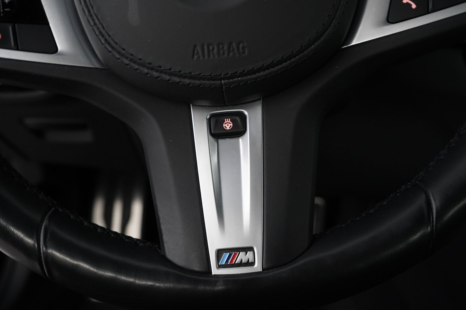BMW 530 2020 G30 Sedan 530e xDrive A Charged Edition M Sport - 3,99 % KORKOTARJOUS TÄHÄN AUTOON - Suomi-auto / Vakkari / P-kamera / Navi / Digimittaristo