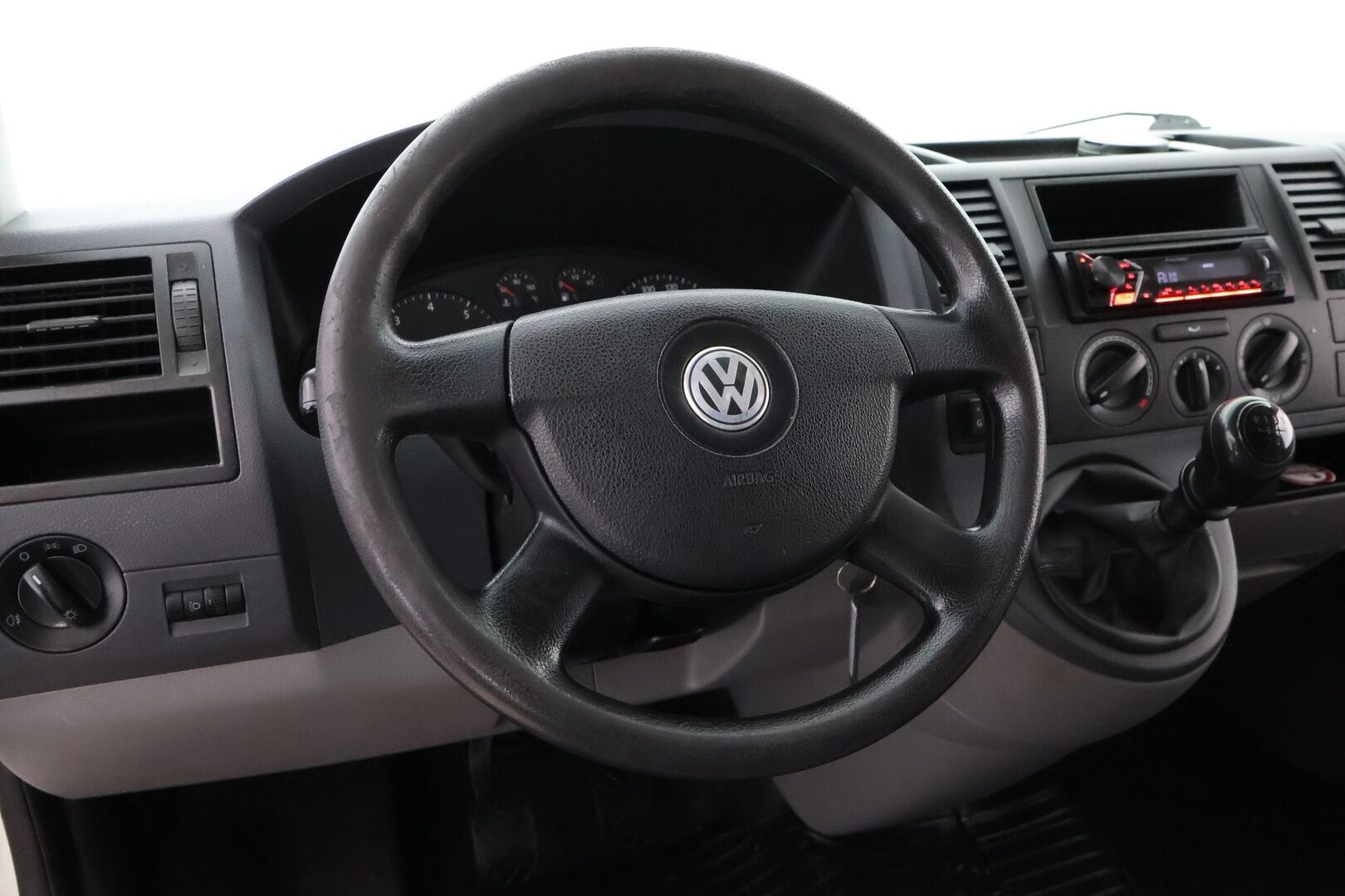 Volkswagen Transporter 2007 umpipakettiauto bensa/kaasu 85kW - Vetokoukku / Lohko & Sisäpistoke /  2x Renkaat / Jakopää hiljattain tehty / Juuri tullut Tampereelle!