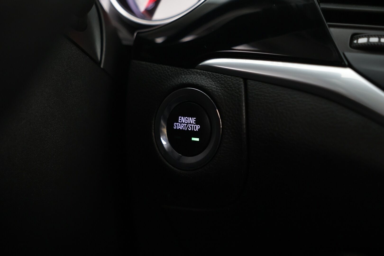 Opel Astra 2019 Sports Tourer Innovation Plus 150 Turbo A / Vakkari / Sähköinen takakontti / Bliss / P-Kamera - Siisti yksilö! / Hyvin huollettu ! 