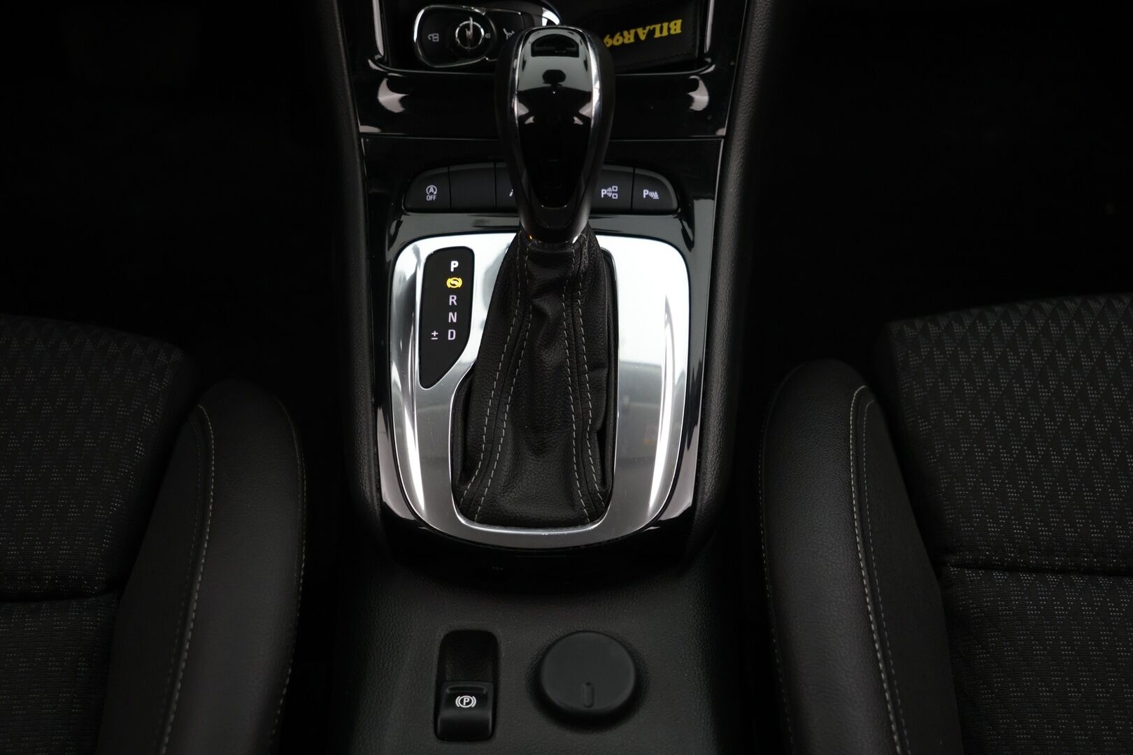 Opel Astra 2019 Sports Tourer Innovation Plus 150 Turbo A / Vakkari / Sähköinen takakontti / Bliss / P-Kamera - Siisti yksilö! / Hyvin huollettu ! 