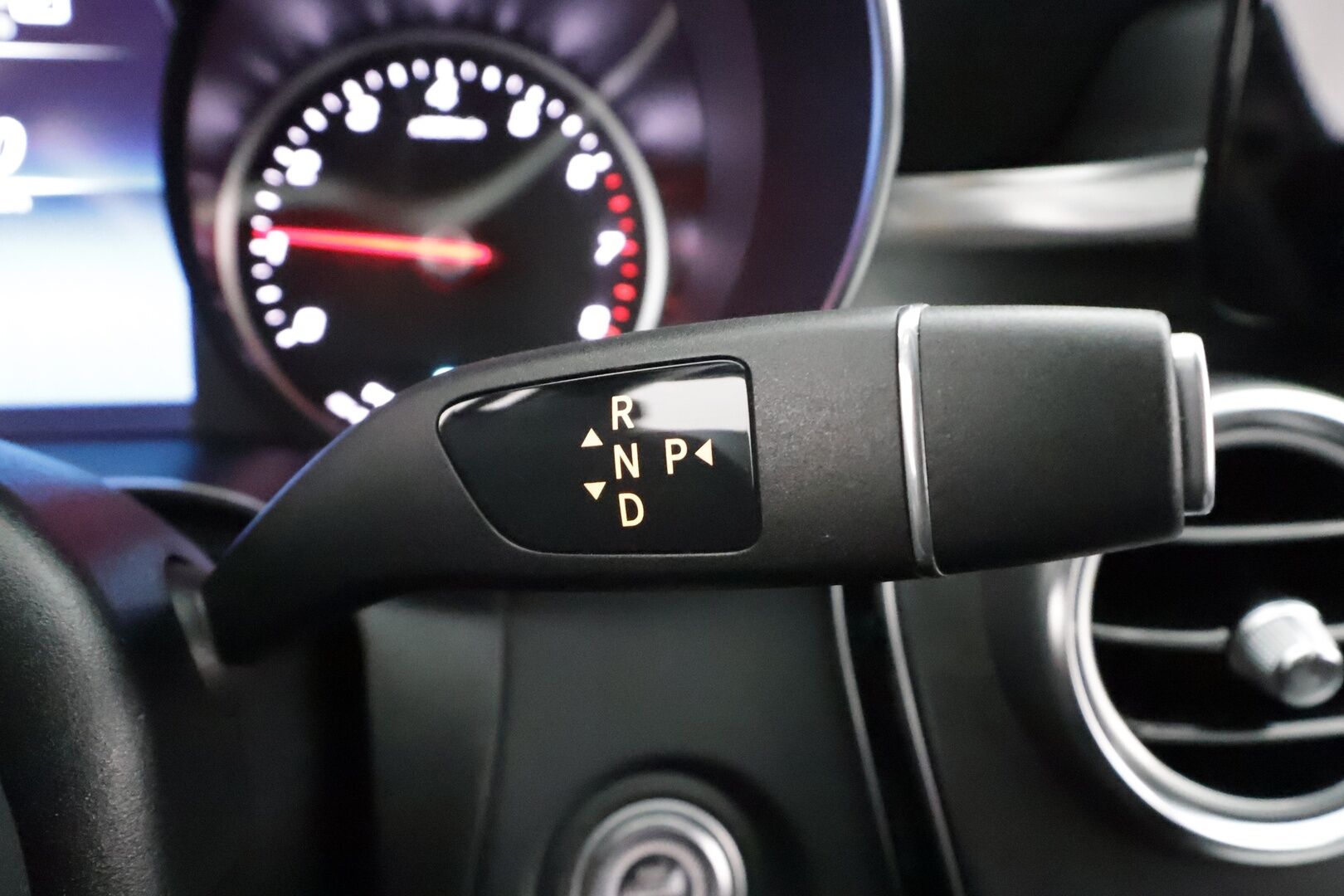 Mercedes-Benz C 2019 200 4MATIC Coupé A AMG * Vakkari / P.kamera / Sporttipenkit / Lohko+Sisä / LED * - Suomi-auto / Kahdet renkaat aluvanteilla 