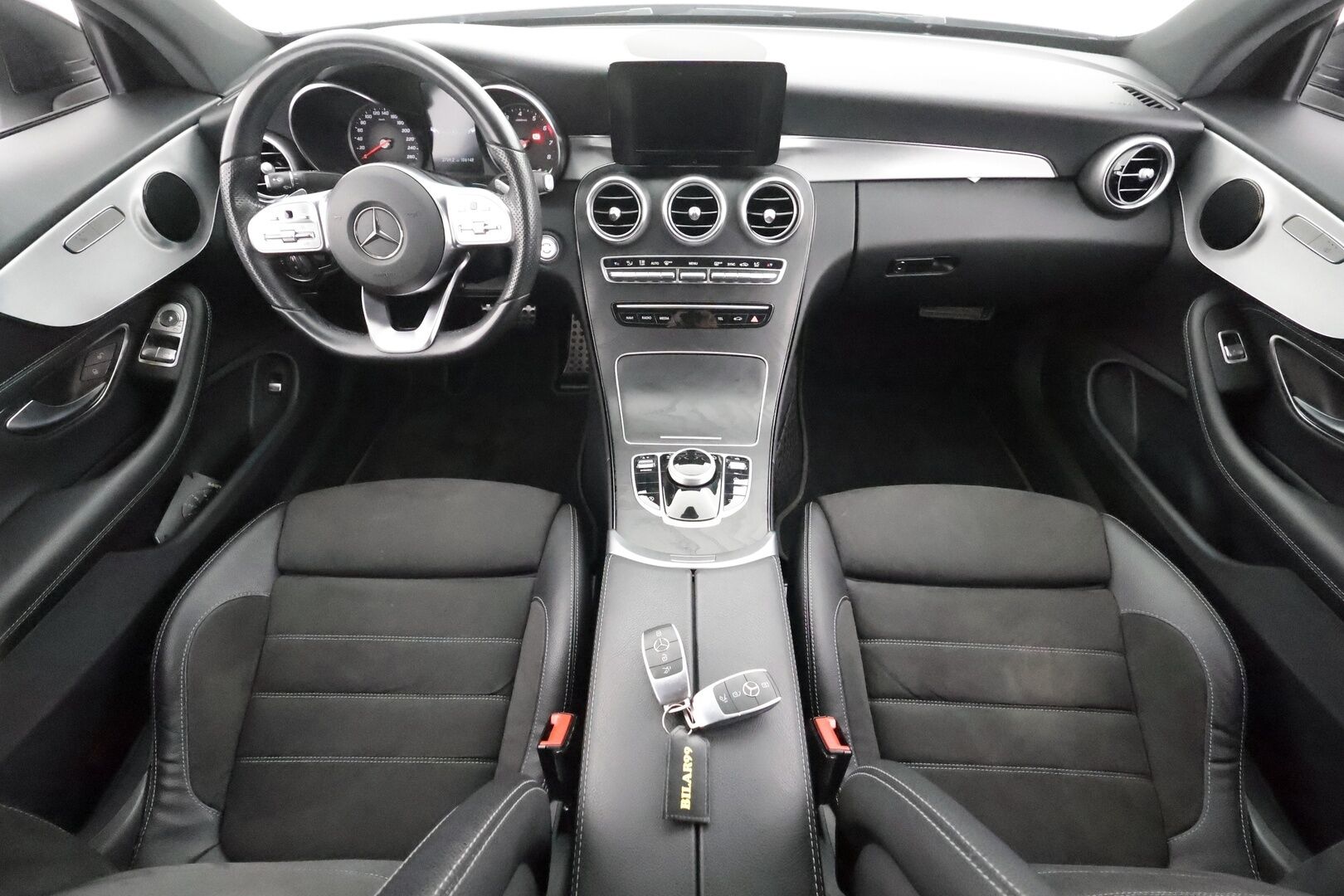 Mercedes-Benz C 2019 200 4MATIC Coupé A AMG * Vakkari / P.kamera / Sporttipenkit / Lohko+Sisä / LED * - Suomi-auto / Kahdet renkaat aluvanteilla 