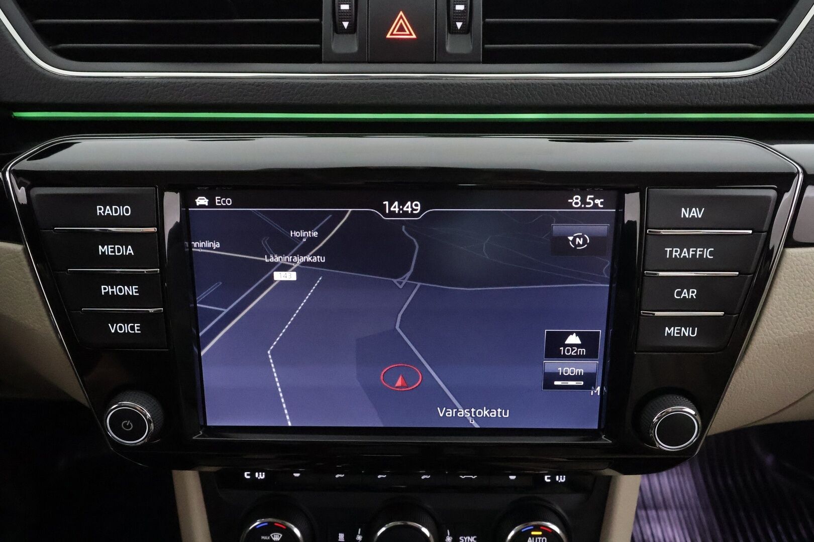 Skoda Superb 2017 Combi 2,0 TSI 280 4x4 L&K DSG - Webasto | Koukku | ACC | Navi | Muistipenkki | Laurin & Klement ulkonäkö | Canton | Lasikattoluukku | P.Kamera  | Kahdet renkaat aluvanteilla