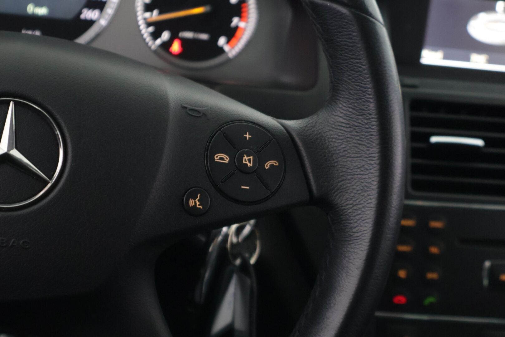 Mercedes-Benz C 2008 180 Kompressor T Avantgarde *Lasikattoluukku / Tutkat / Xenon / Osanahat* - *Vähän ajettu / Jakoketju vaihdettu / Edulliset käyttökustannukset* - HULLUT BLACKWEEK JATKOT - KORKOTARJOUS 2,49%