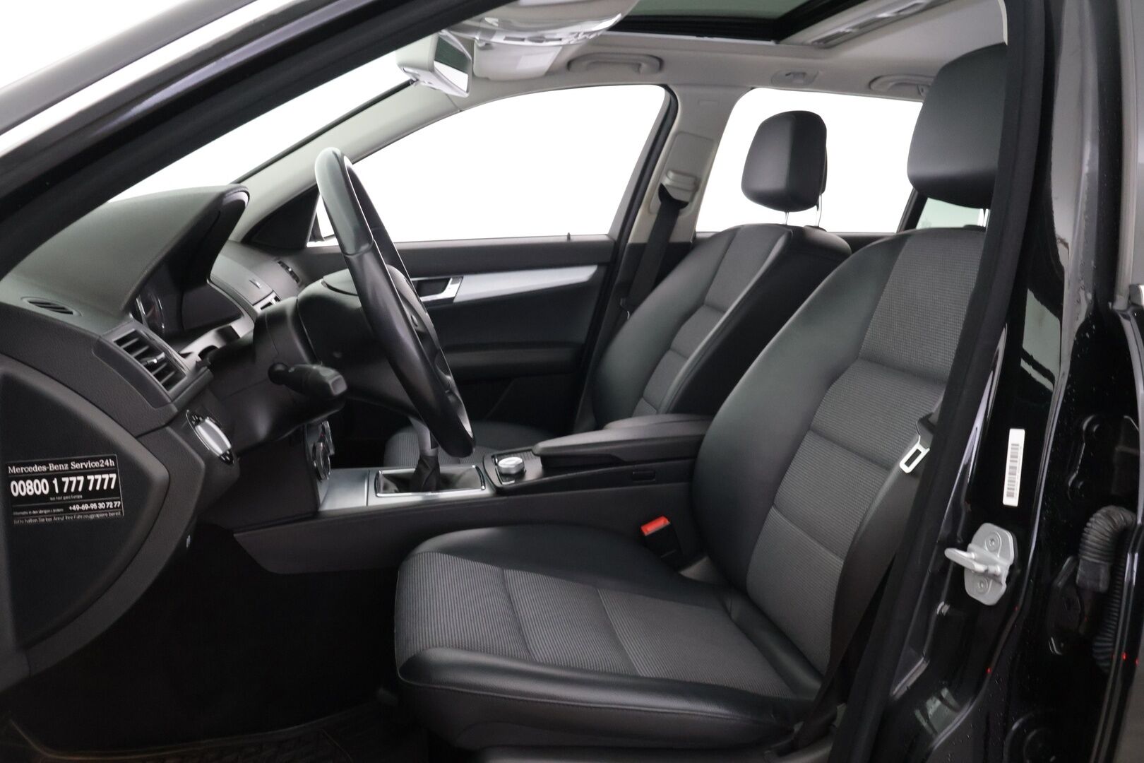 Mercedes-Benz C 2008 180 Kompressor T Avantgarde *Lasikattoluukku / Tutkat / Xenon / Osanahat* - *Vähän ajettu / Jakoketju vaihdettu / Edulliset käyttökustannukset* - HULLUT BLACKWEEK JATKOT - KORKOTARJOUS 2,49%