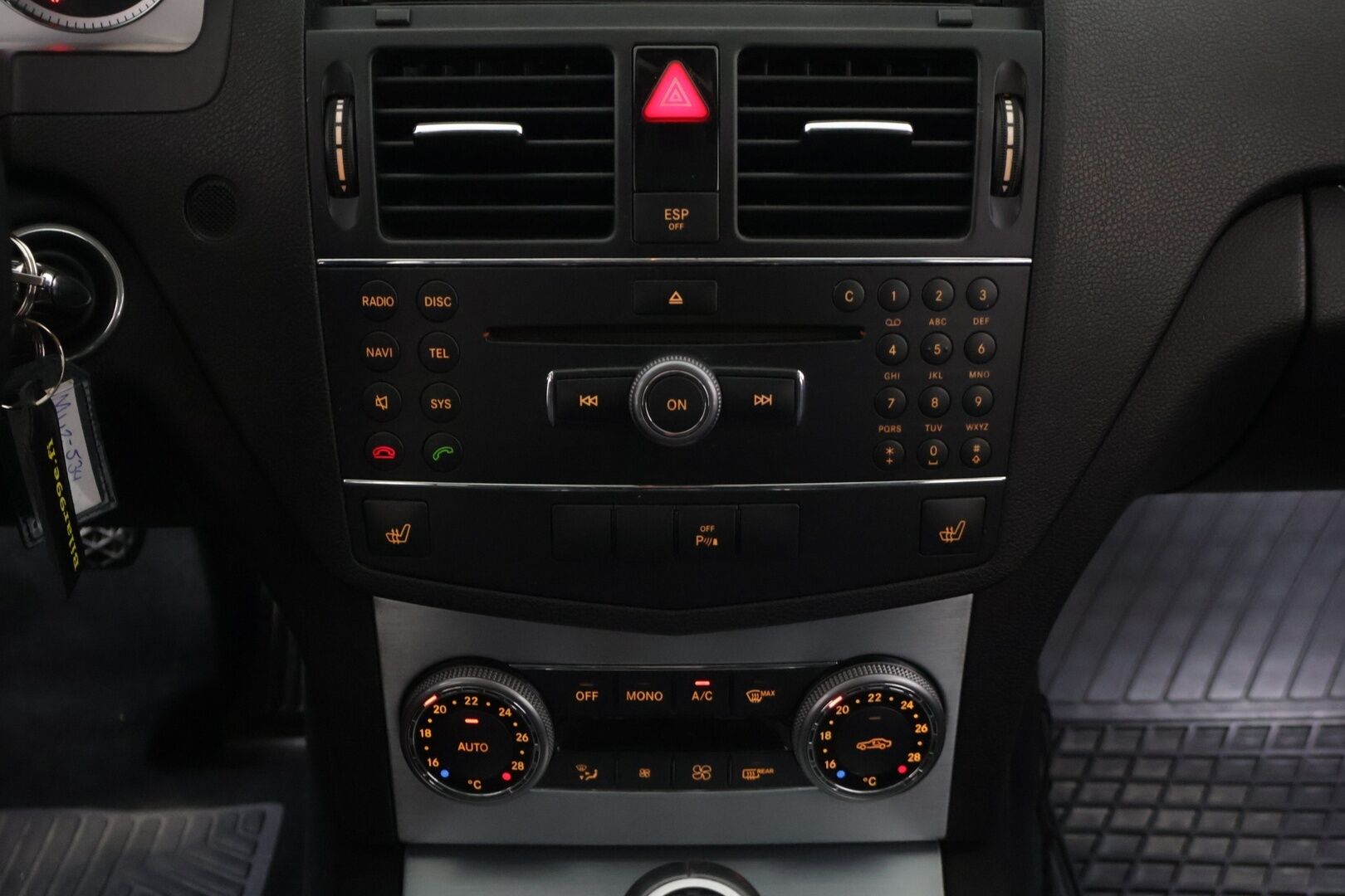 Mercedes-Benz C 2008 180 Kompressor T Avantgarde *Lasikattoluukku / Tutkat / Xenon / Osanahat* - *Vähän ajettu / Jakoketju vaihdettu / Edulliset käyttökustannukset* - HULLUT BLACKWEEK JATKOT - KORKOTARJOUS 2,49%