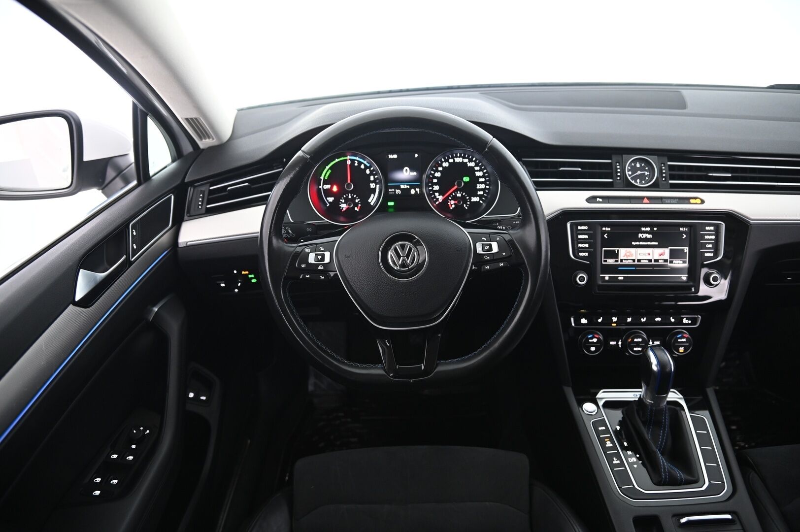VOLKSWAGEN PASSAT 2016 1.4 GTE Plug-In Hybrid 160kW DSG *Myydään huutokaupat.com* - ACC | Applecarplay | P*tutkat | Jakopää tehty 2023 | Myydään huutokaupat.com